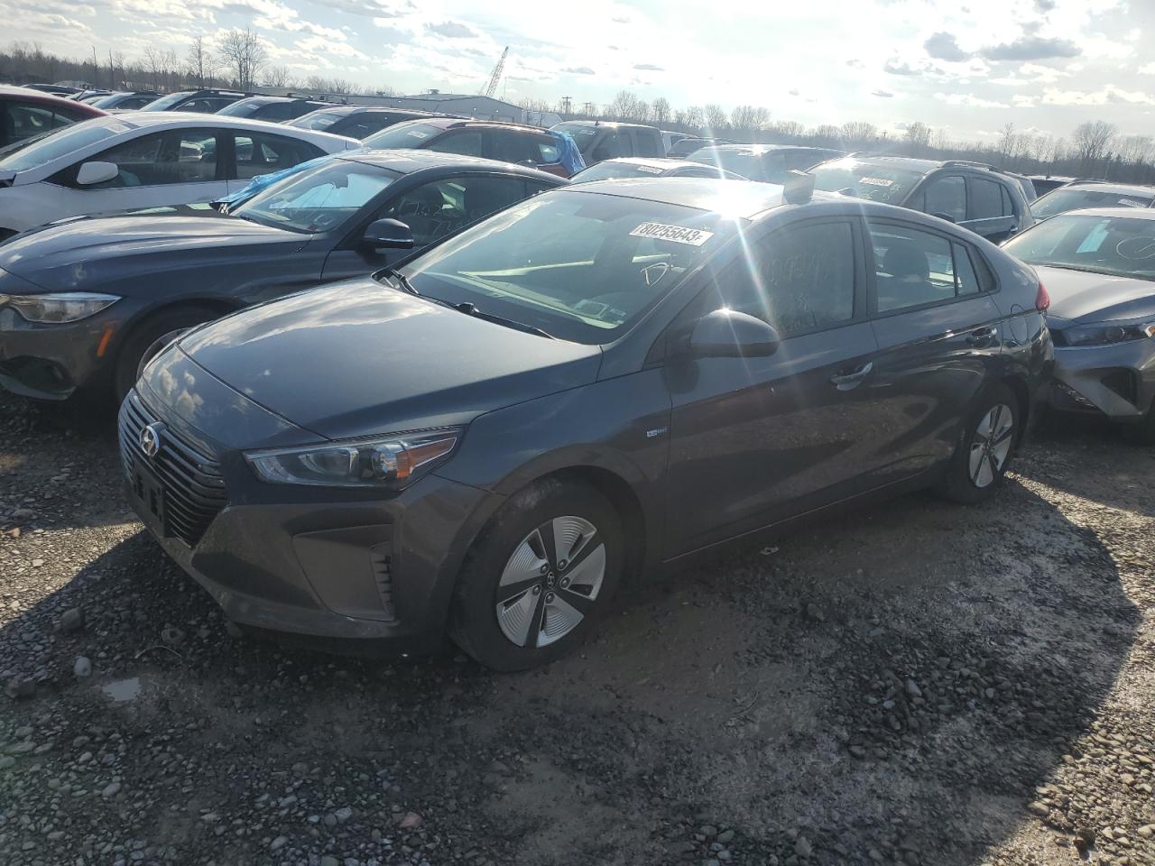 hyundai ioniq 2018 kmhc65lc2ju102565