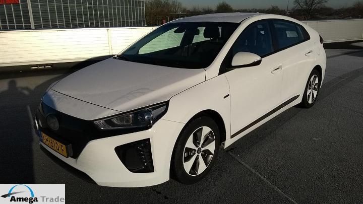 hyundai ioniq 2017 kmhc751hfhu001920