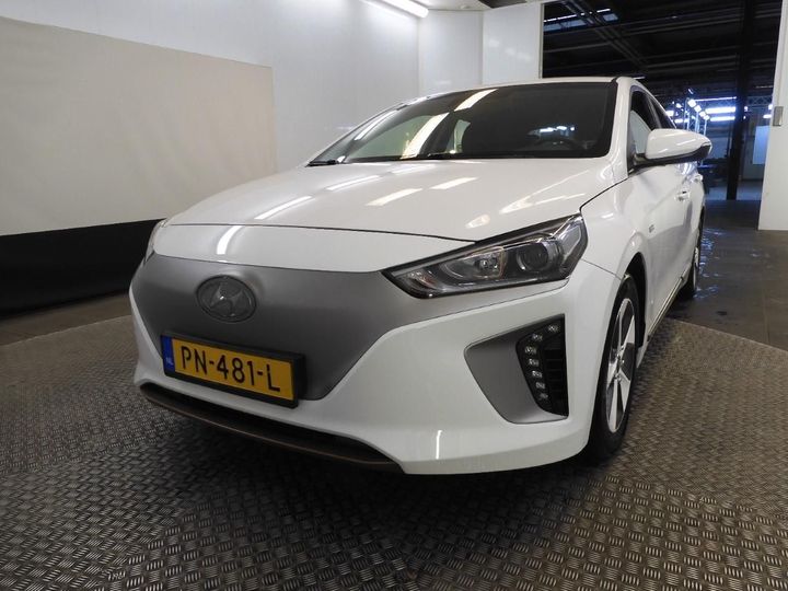 hyundai ioniq 2017 kmhc751hfhu011818