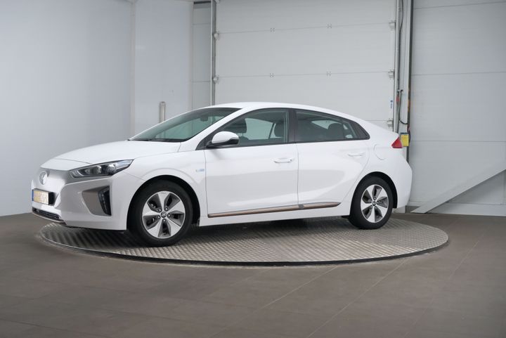 hyundai ioniq 2017 kmhc751hfhu011863