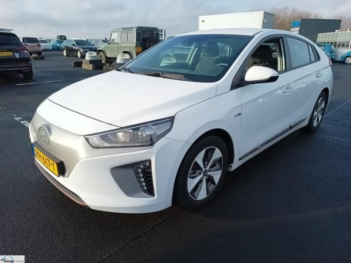 hyundai ioniq 2018 kmhc751hfhu017496