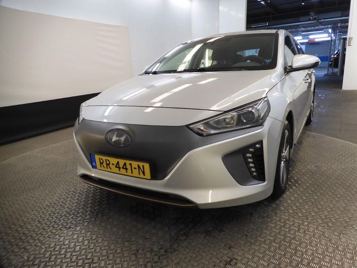 hyundai ioniq 2018 kmhc751hfhu017936