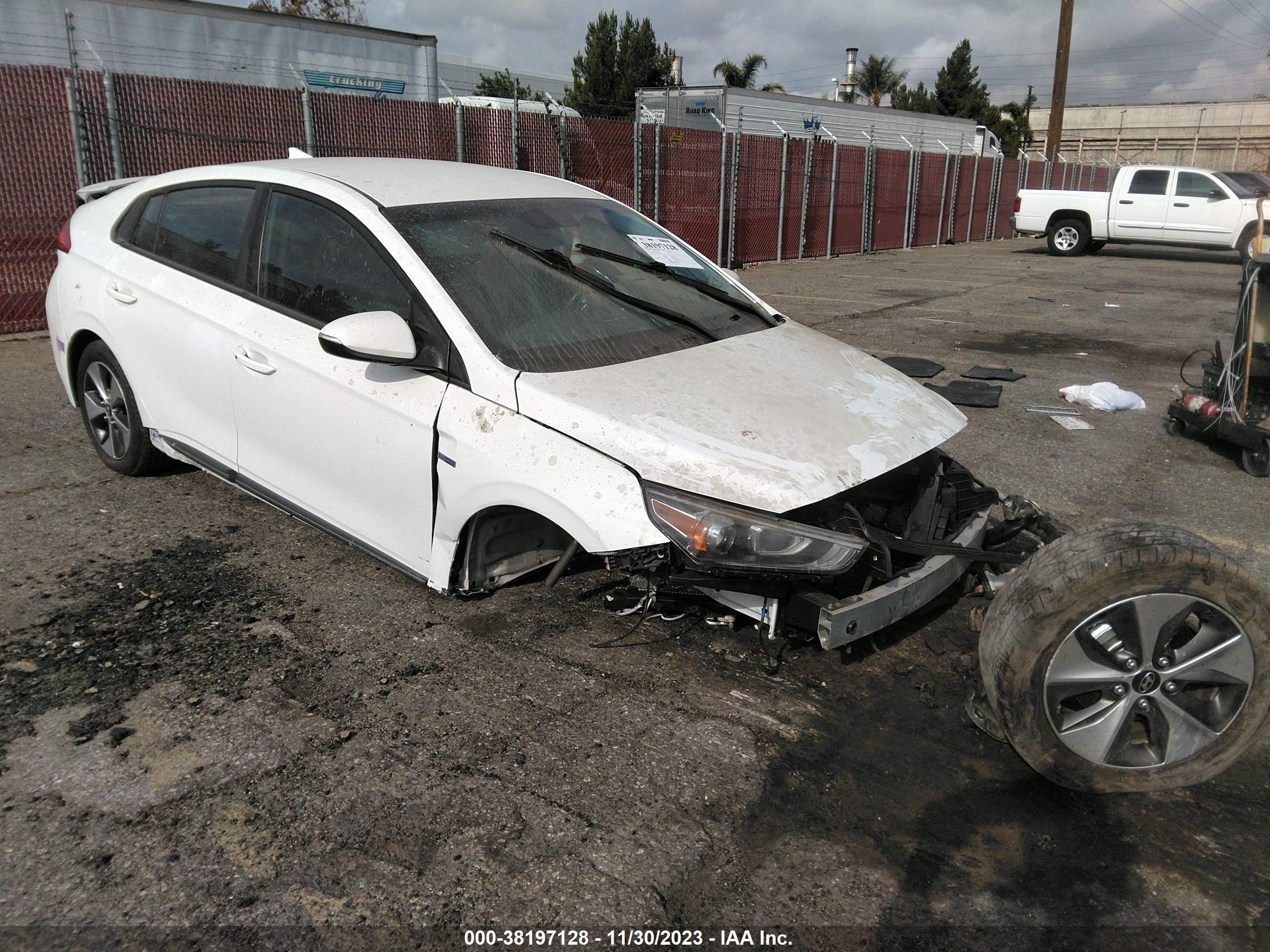 hyundai  2019 kmhc75lh7ku040266