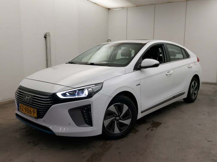 hyundai ioniq 2017 kmhc851cghu009129