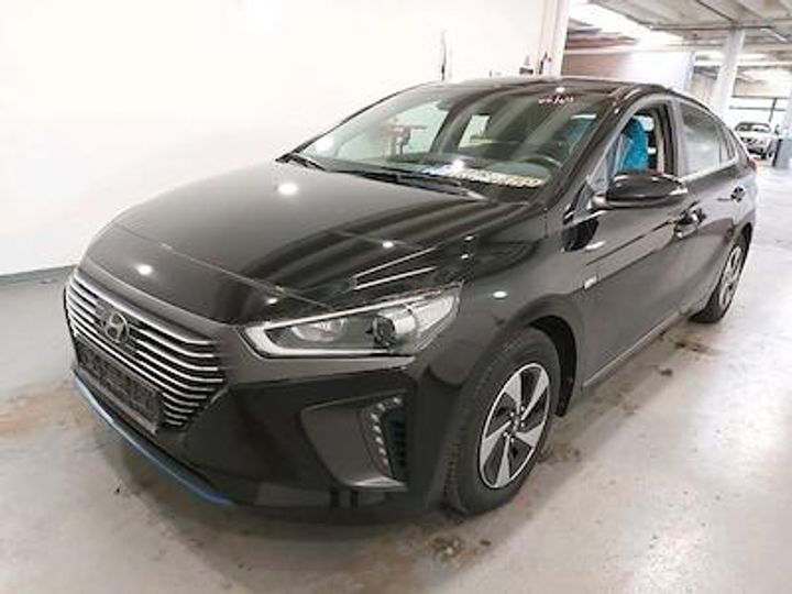 hyundai ioniq 2018 kmhc851cghu056062