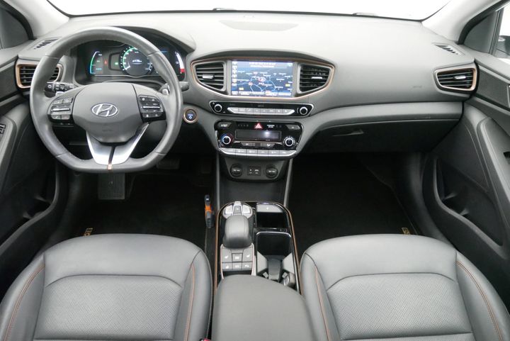 hyundai ioniq 2017 kmhc851hfhu008126