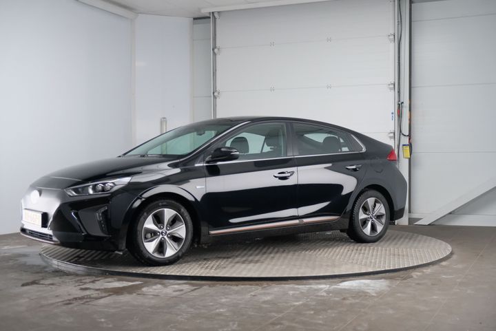 hyundai ioniq 2018 kmhc851hfhu018181