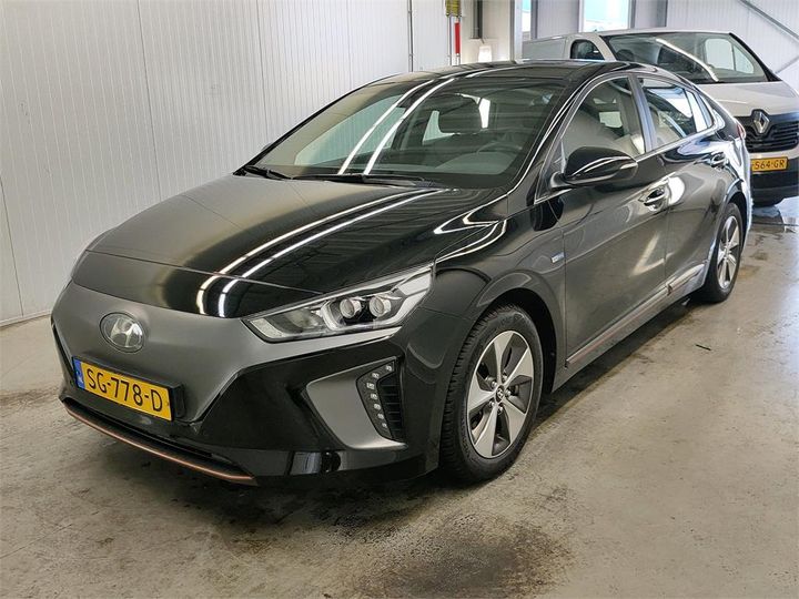 hyundai ioniq 2018 kmhc851hfju021042