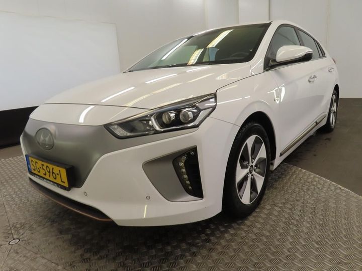 hyundai ioniq 2018 kmhc851hfju023408