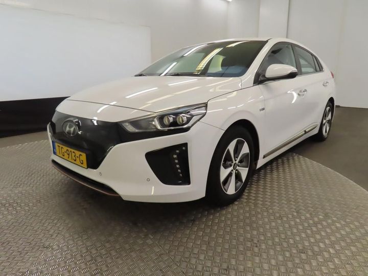 hyundai ioniq 2018 kmhc851hfju031642