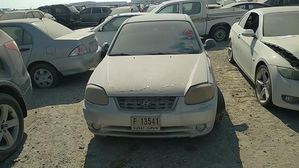 hyundai accent 2004 kmhcf31g74u304025