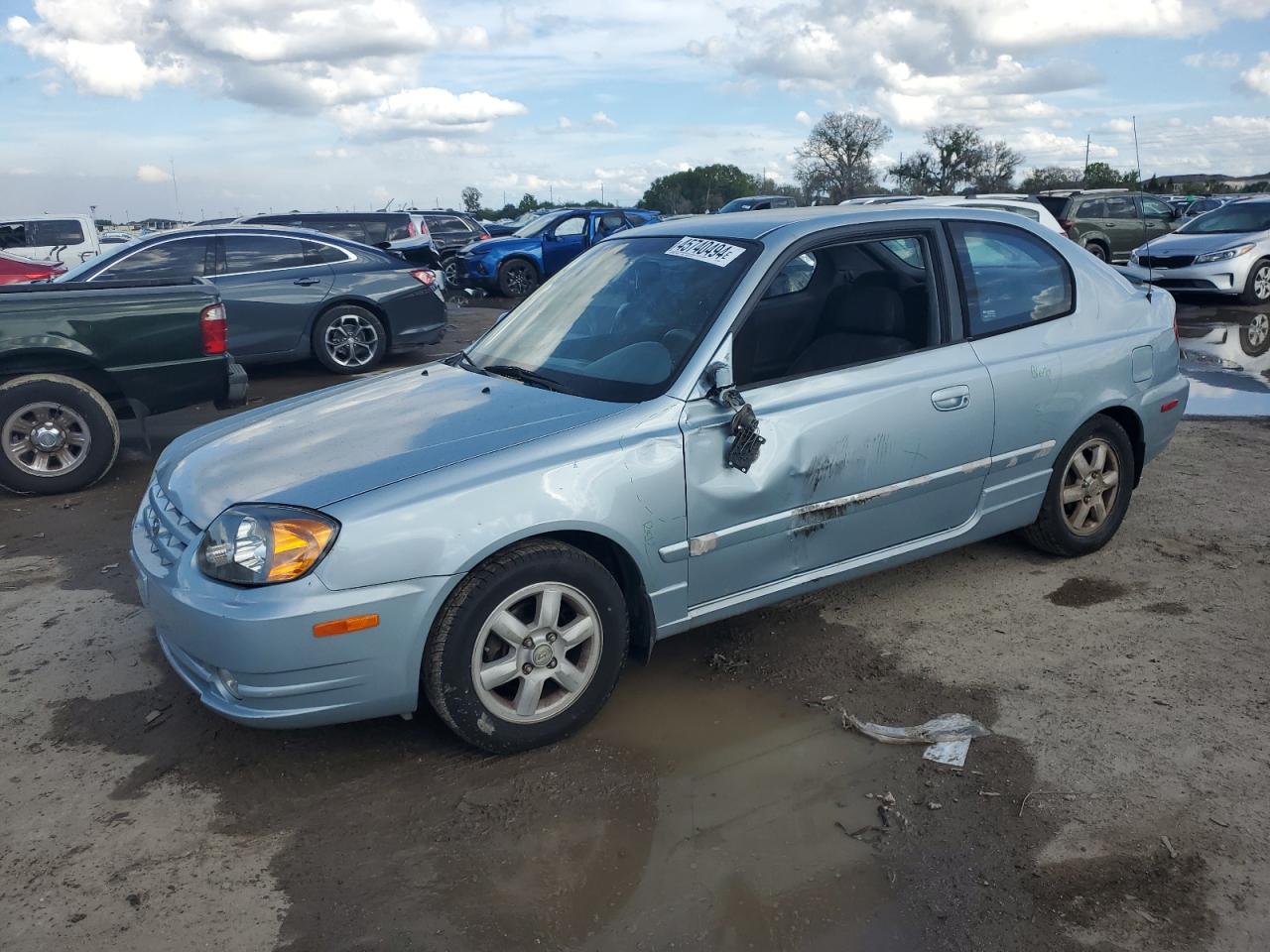 hyundai accent 2005 kmhcg35c65u352055