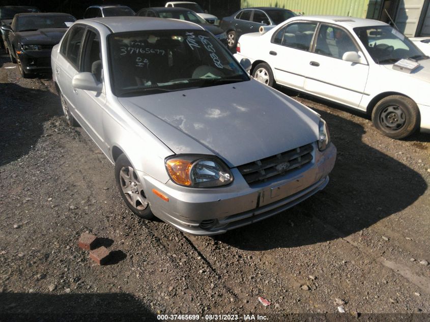 hyundai accent 2004 kmhcg45c04u503539