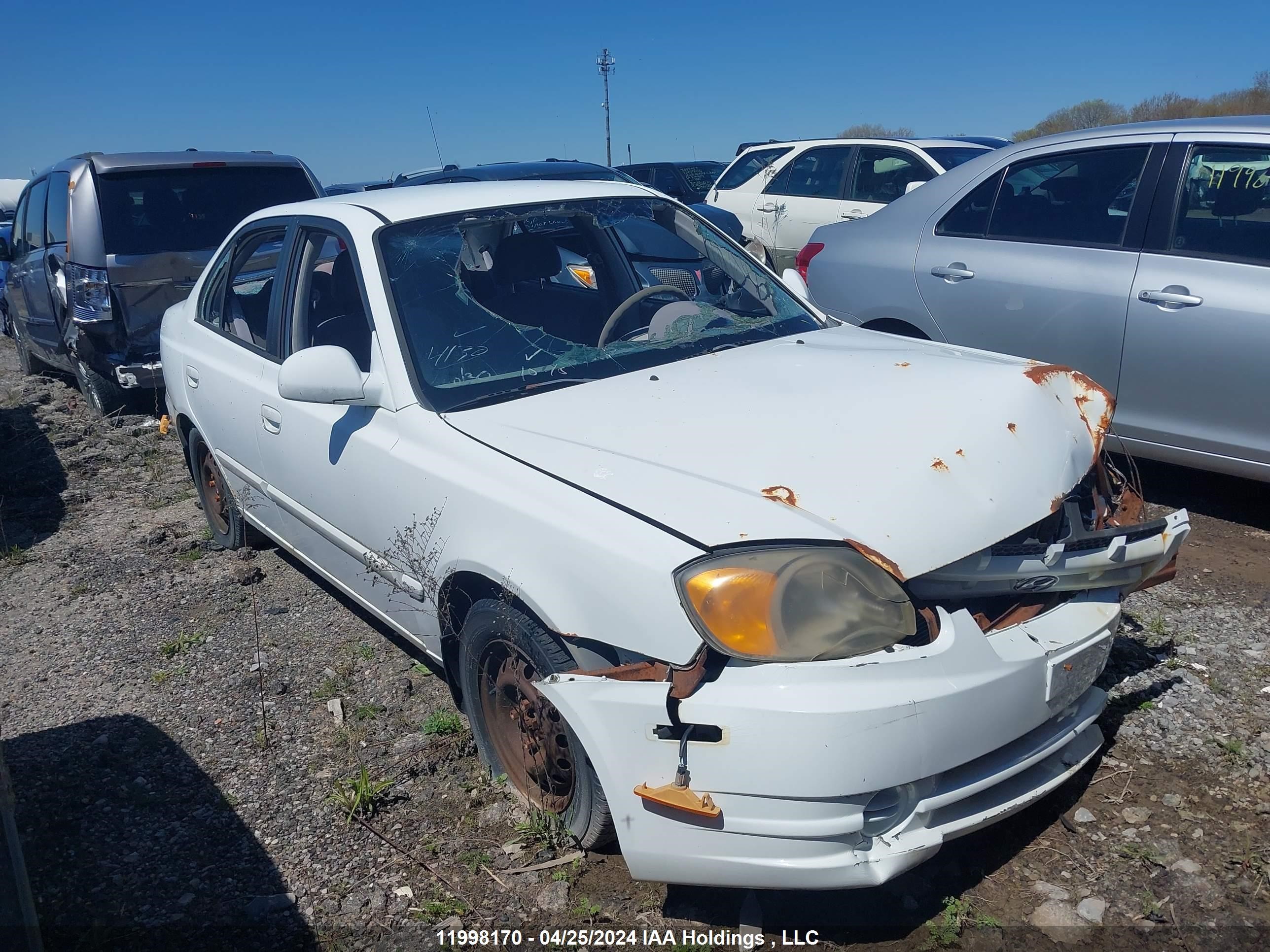 hyundai accent 2004 kmhcg45c04u513858