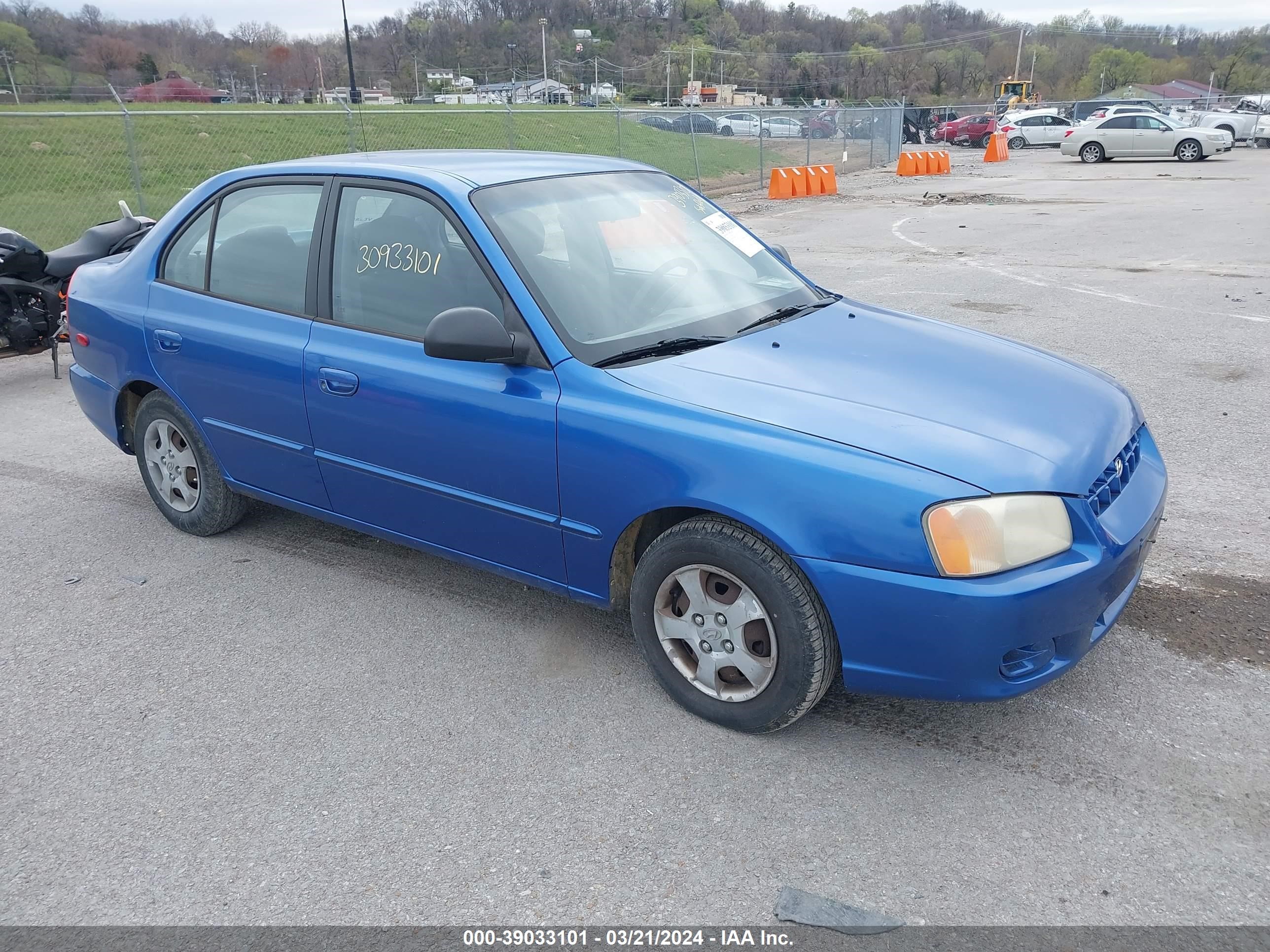 hyundai accent 2002 kmhcg45c72u339090