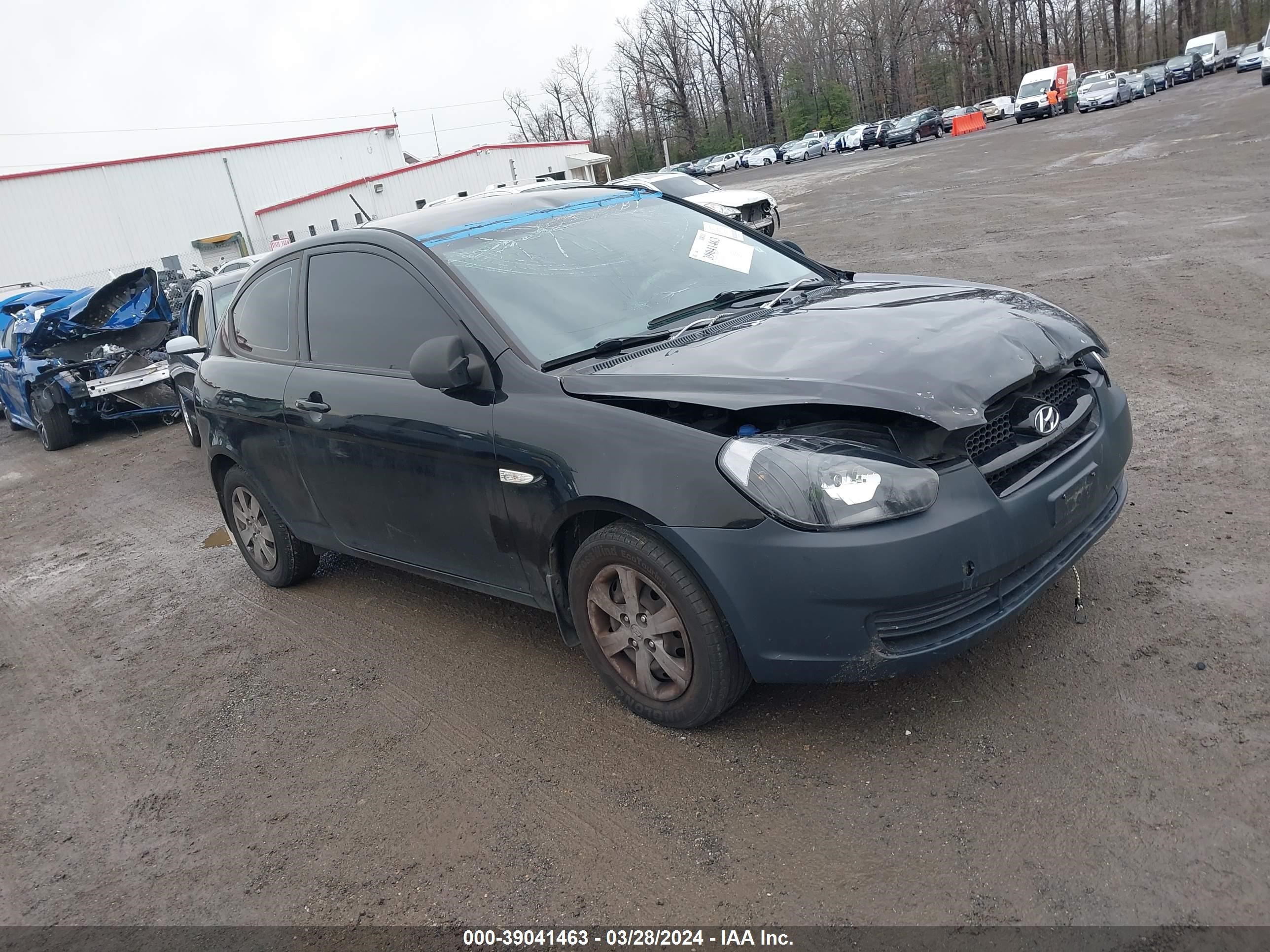 hyundai accent 2008 kmhcm36c18u059983