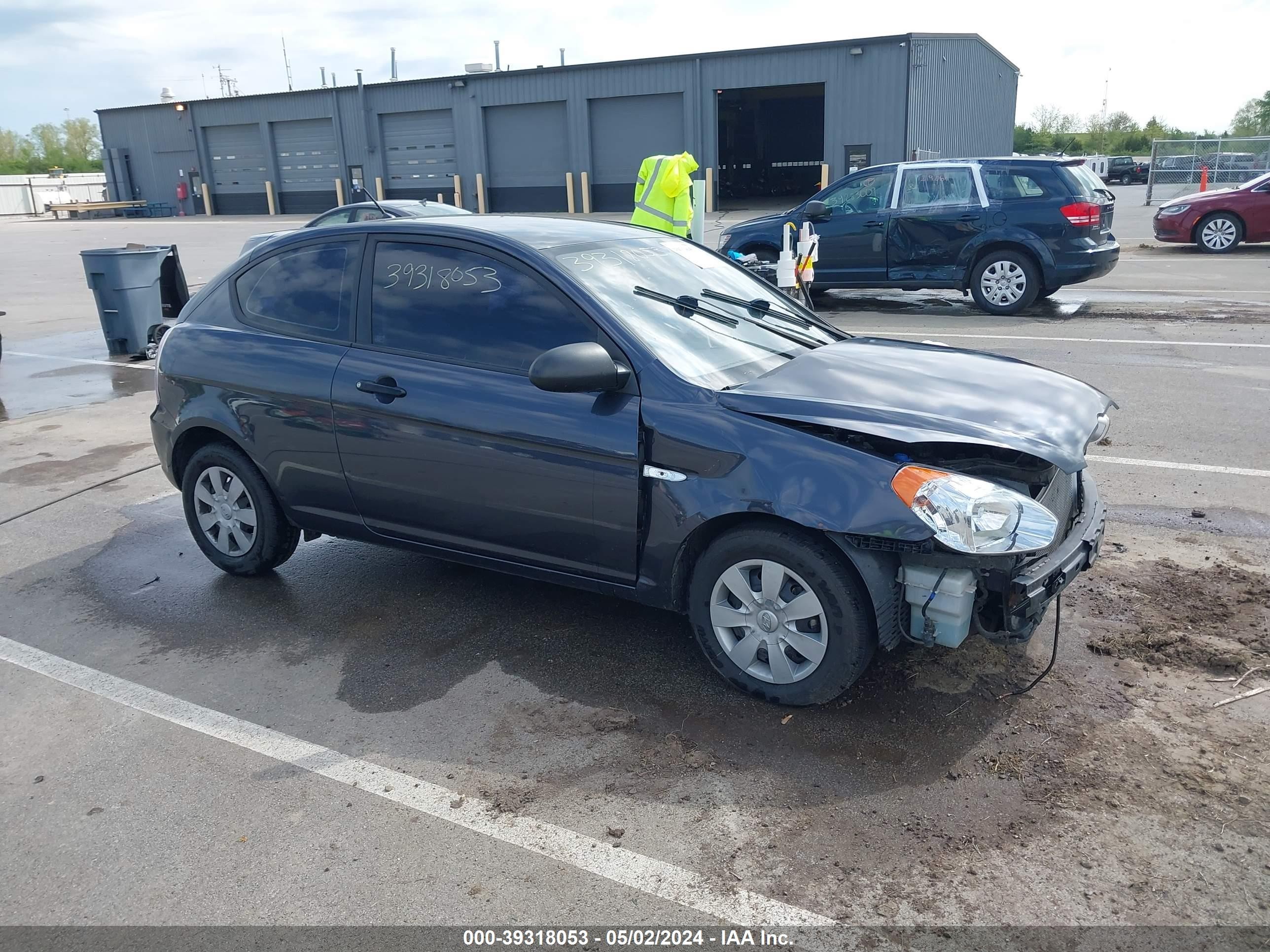 hyundai accent 2007 kmhcm36c37u042889