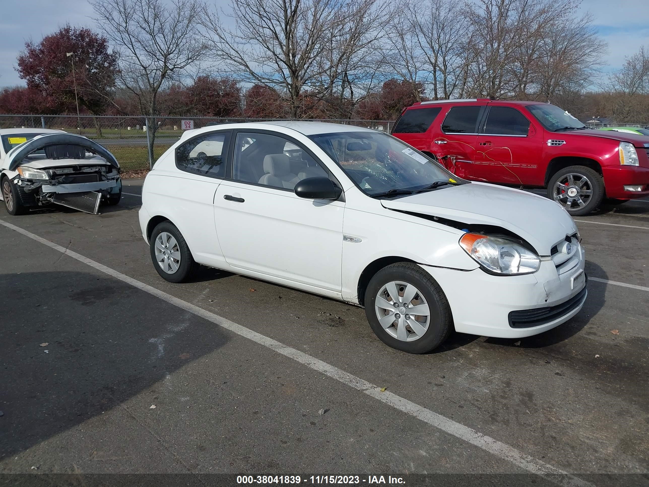 hyundai accent 2009 kmhcm36c49u117165