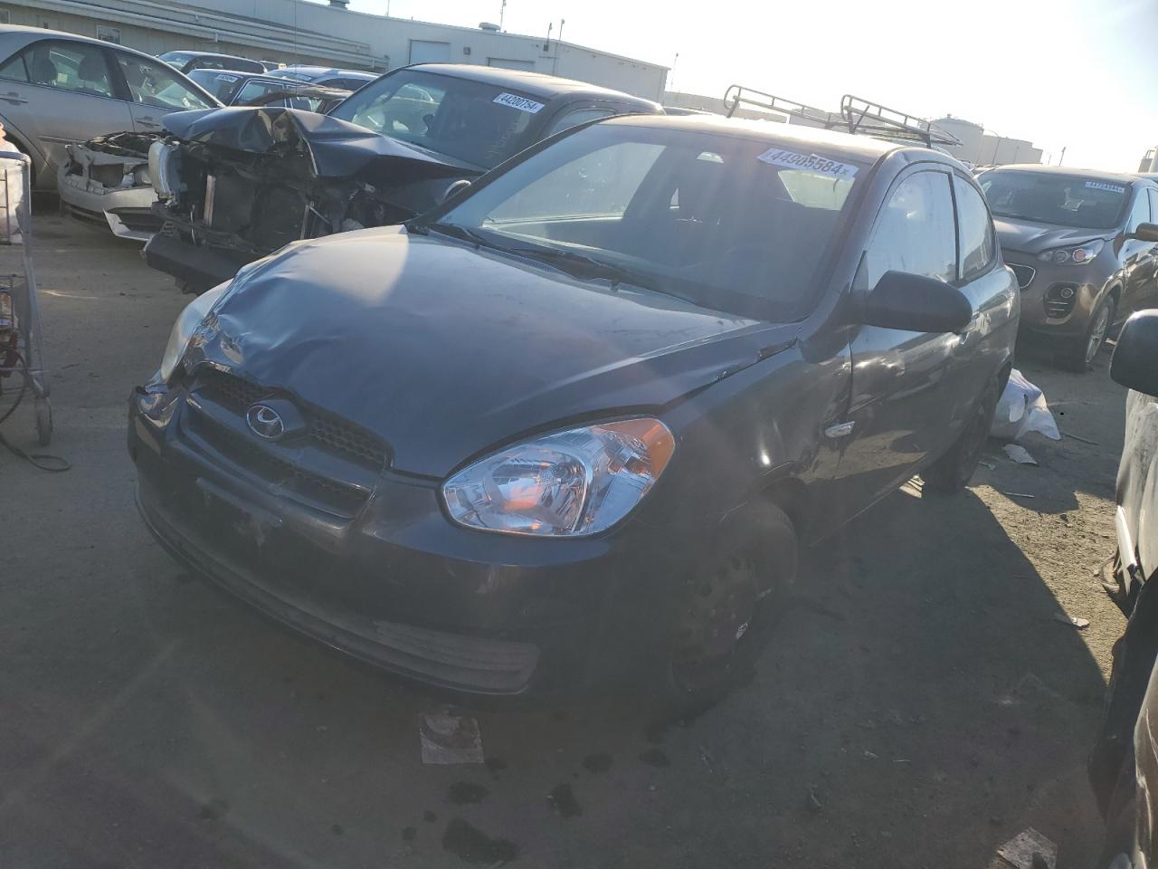 hyundai accent 2009 kmhcm36c59u132841