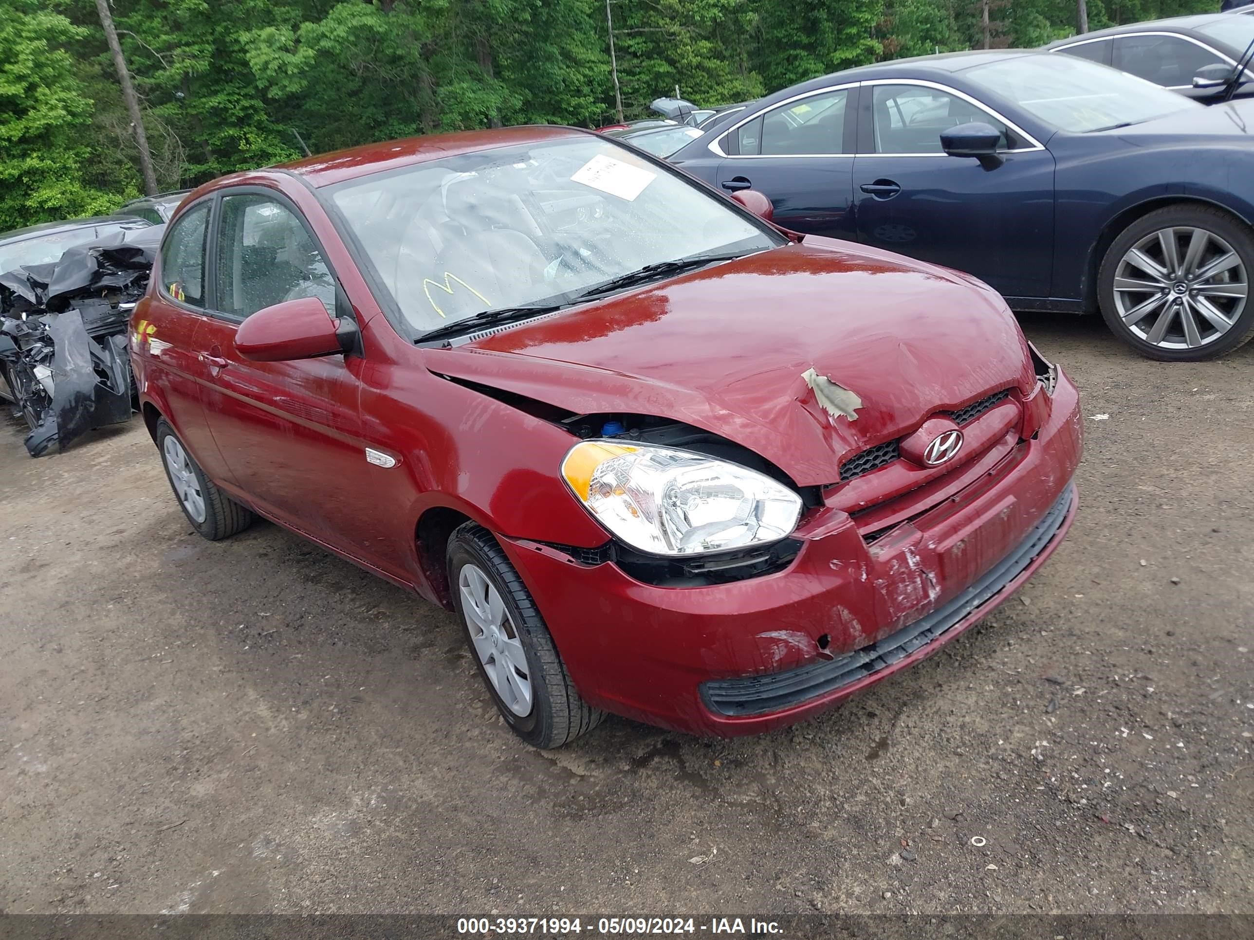 hyundai accent 2007 kmhcm36c77u045116