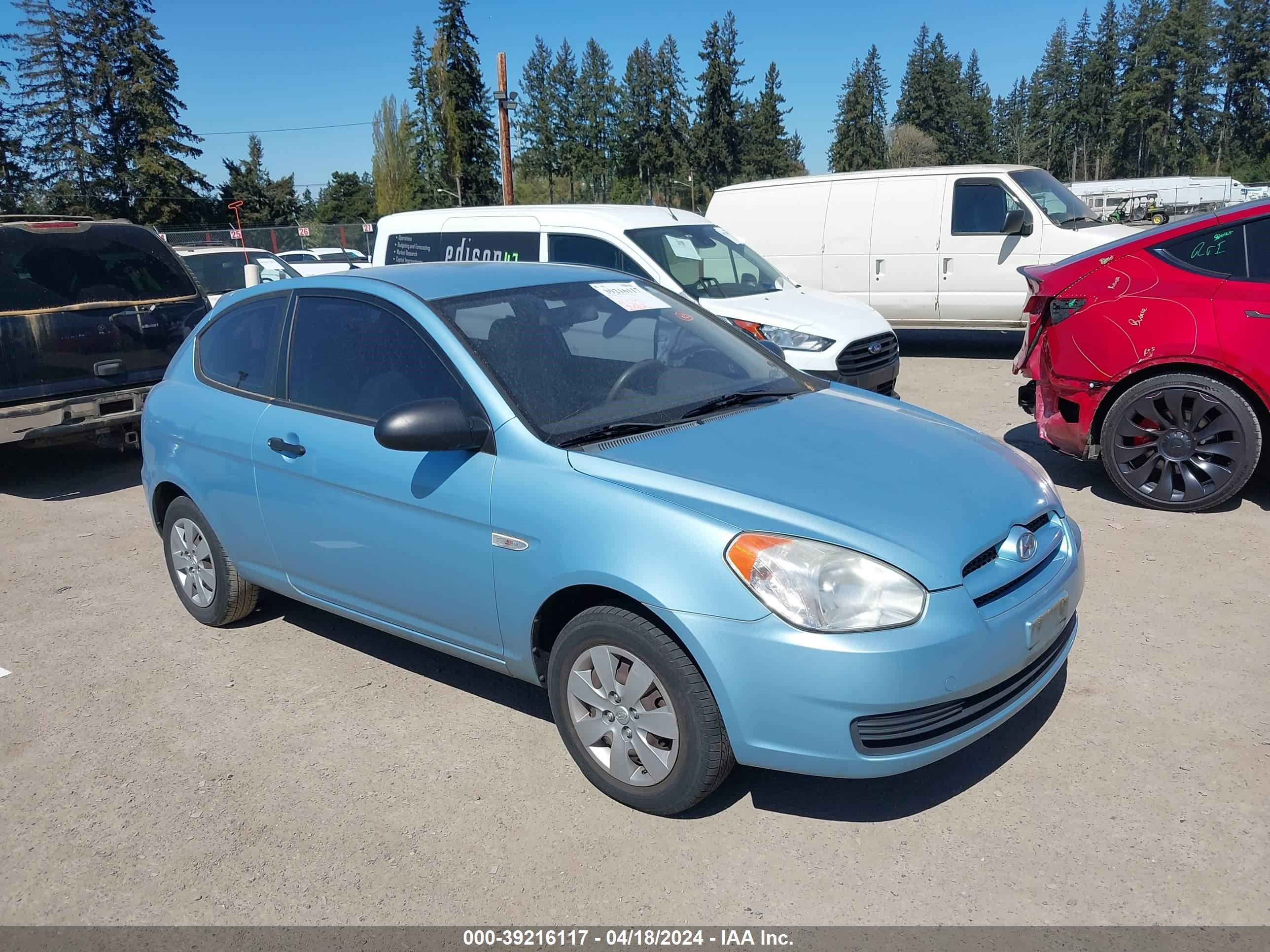 hyundai accent 2009 kmhcm36cx9u109779