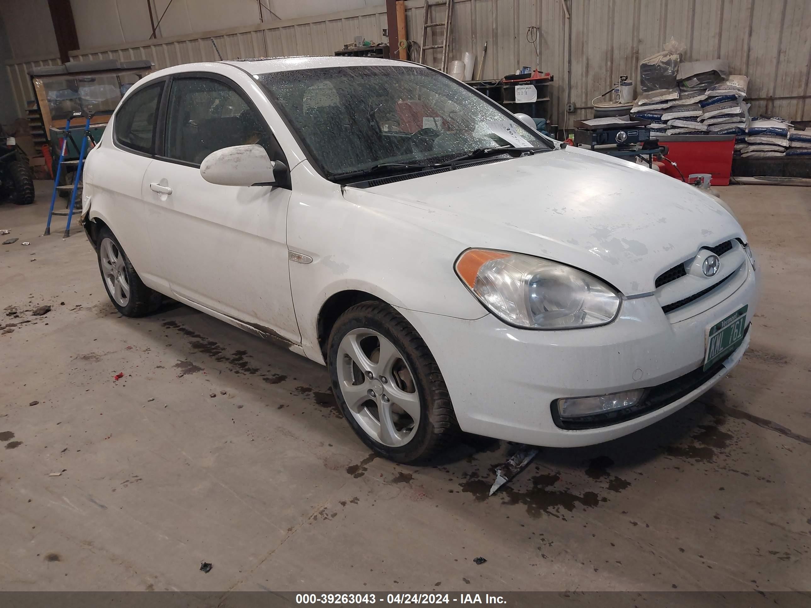 hyundai accent 2009 kmhcn36c09u126281