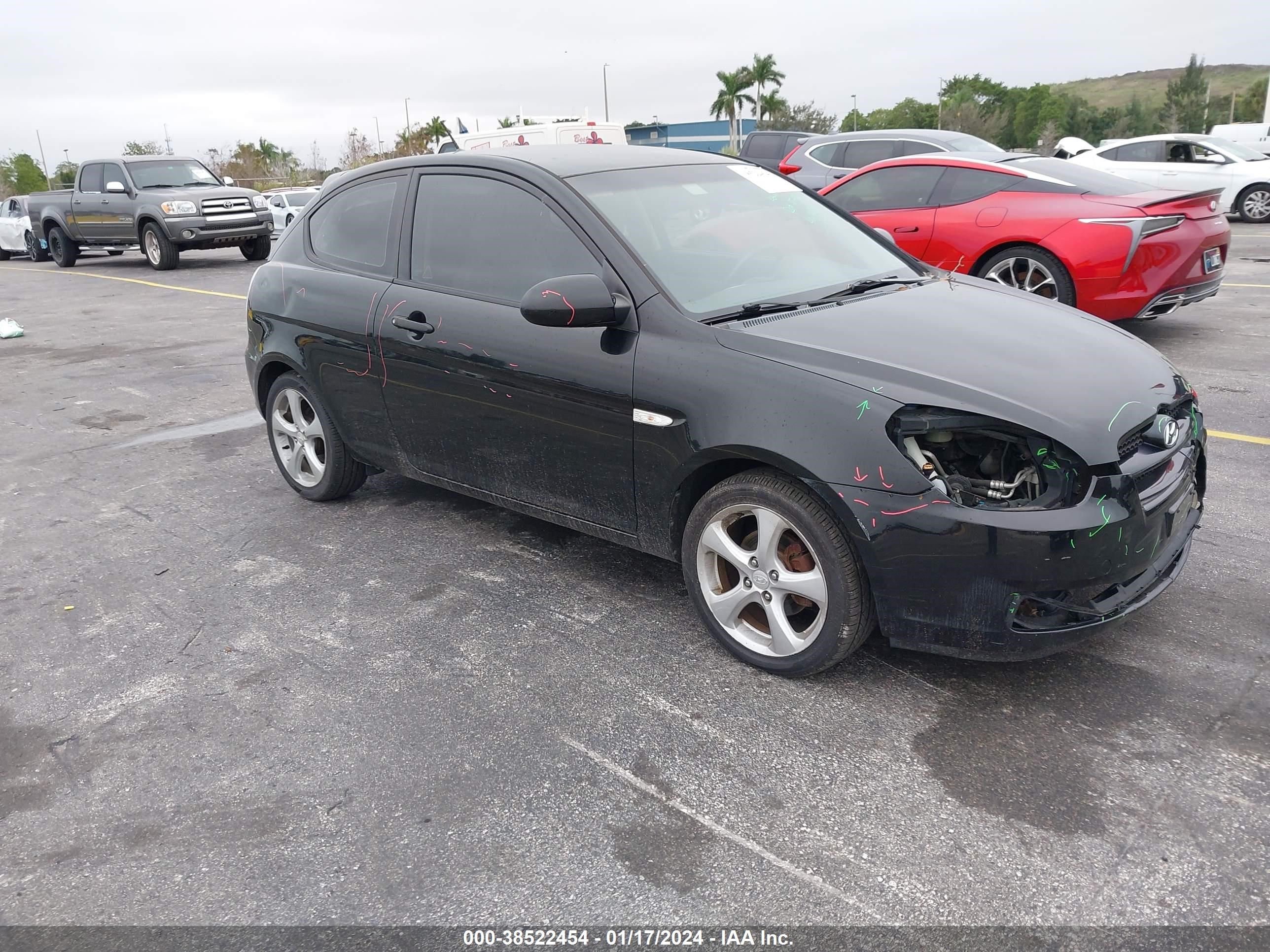 hyundai accent 2007 kmhcn36c77u040334