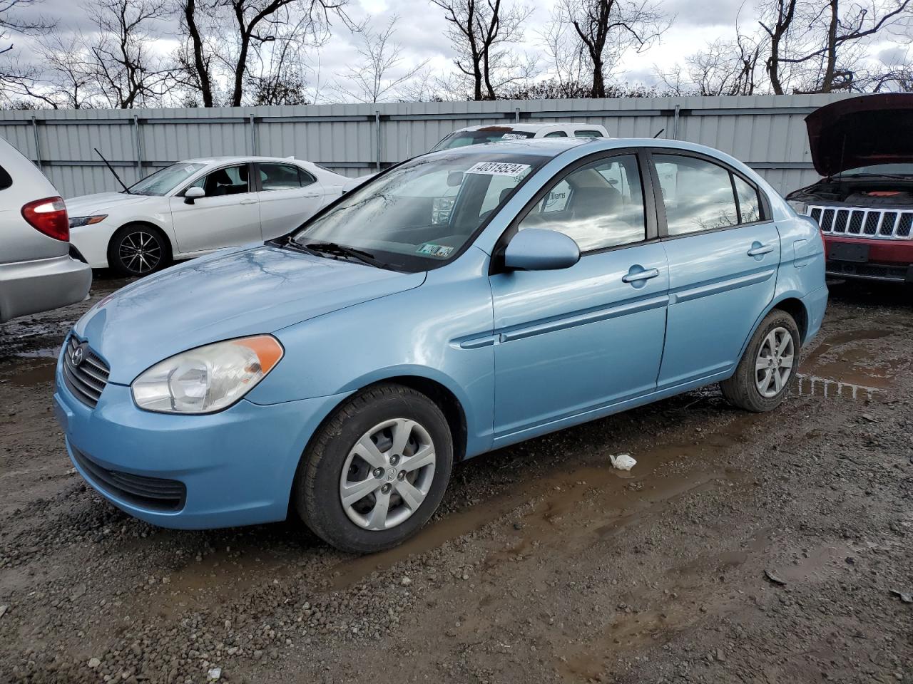 hyundai accent 2009 kmhcn46c09u373404