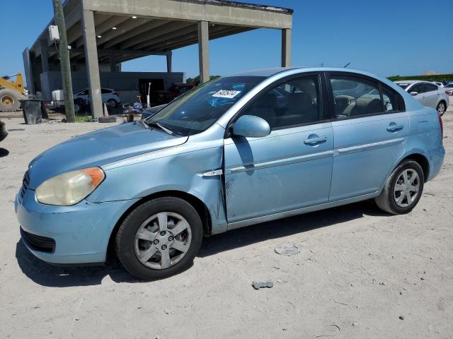 hyundai accent 2007 kmhcn46c17u117821