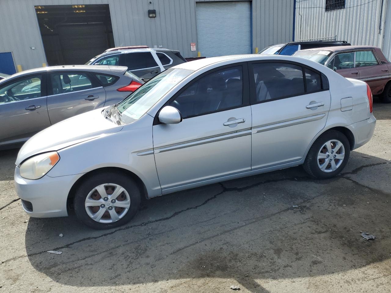 hyundai accent 2009 kmhcn46c59u326630