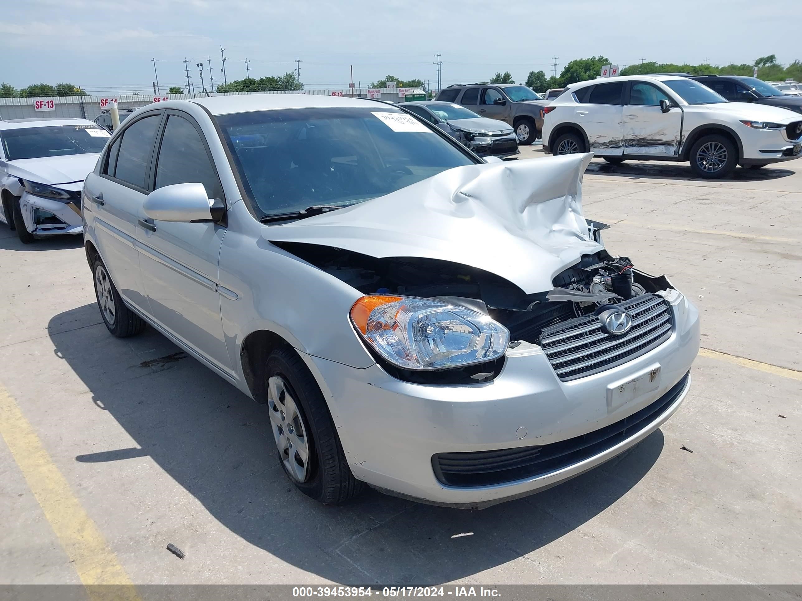 hyundai accent 2008 kmhcn46c88u216315