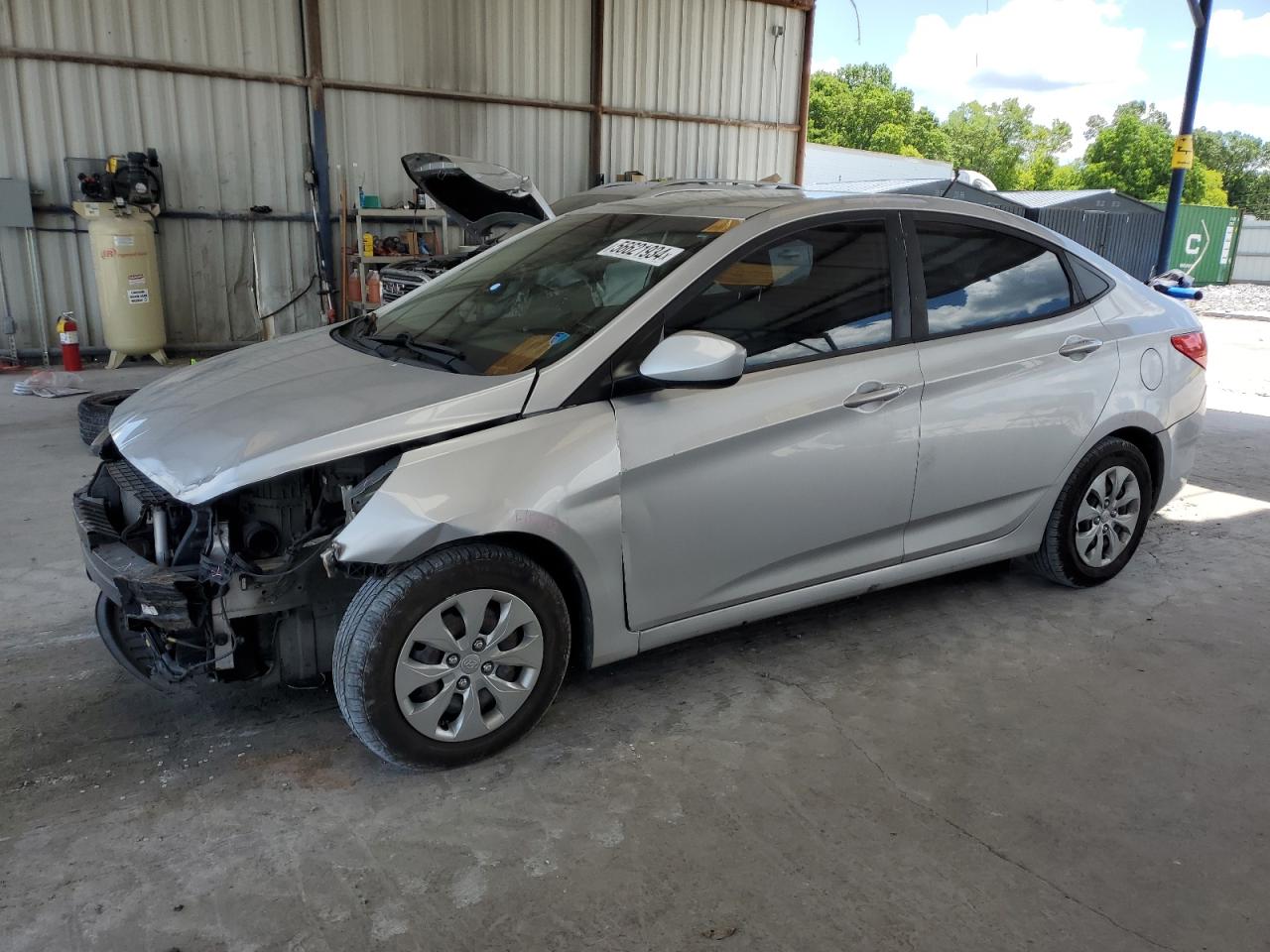 hyundai accent 2017 kmhct4ae1hu247324