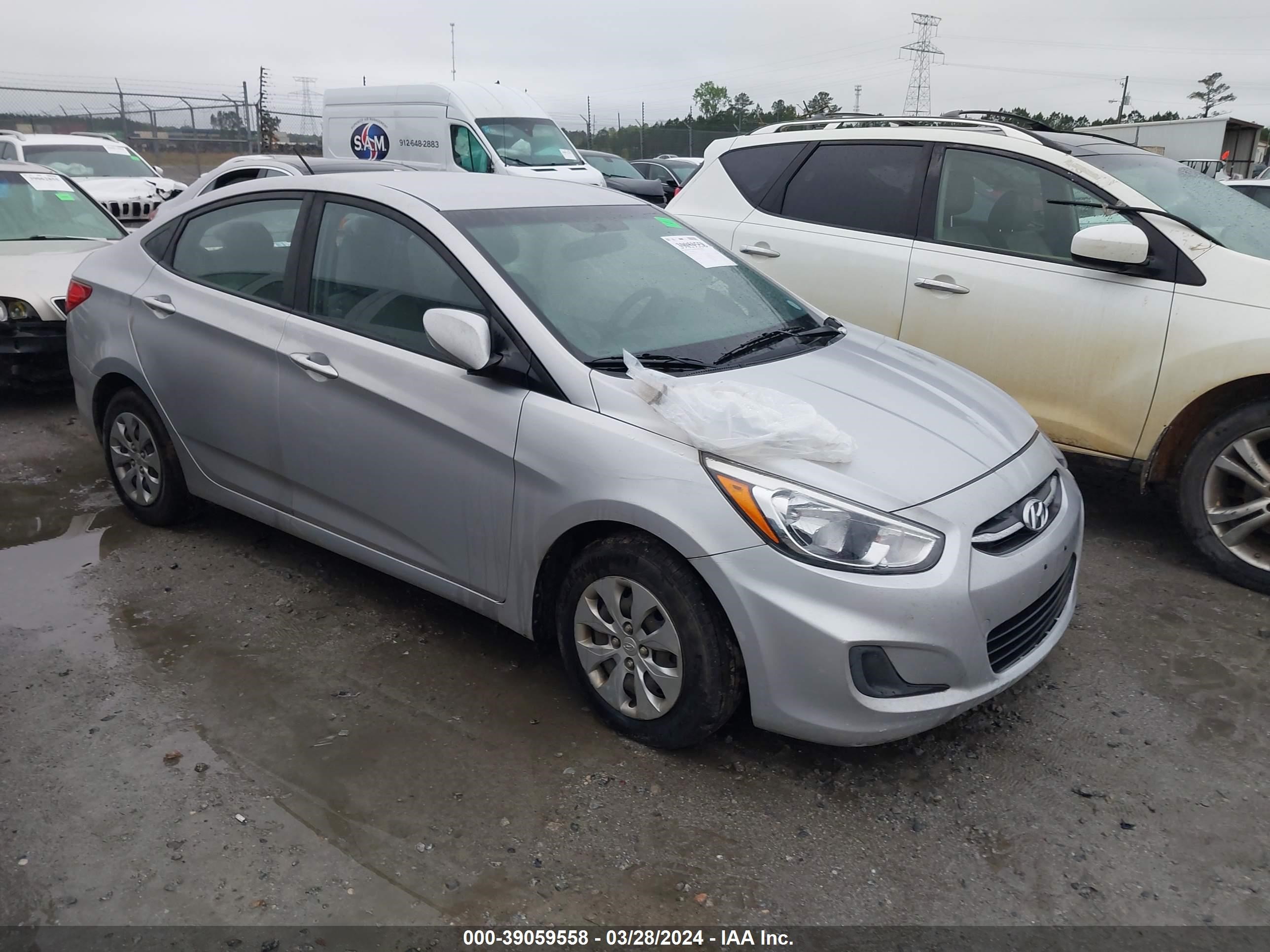 hyundai accent 2017 kmhct4ae6hu308974