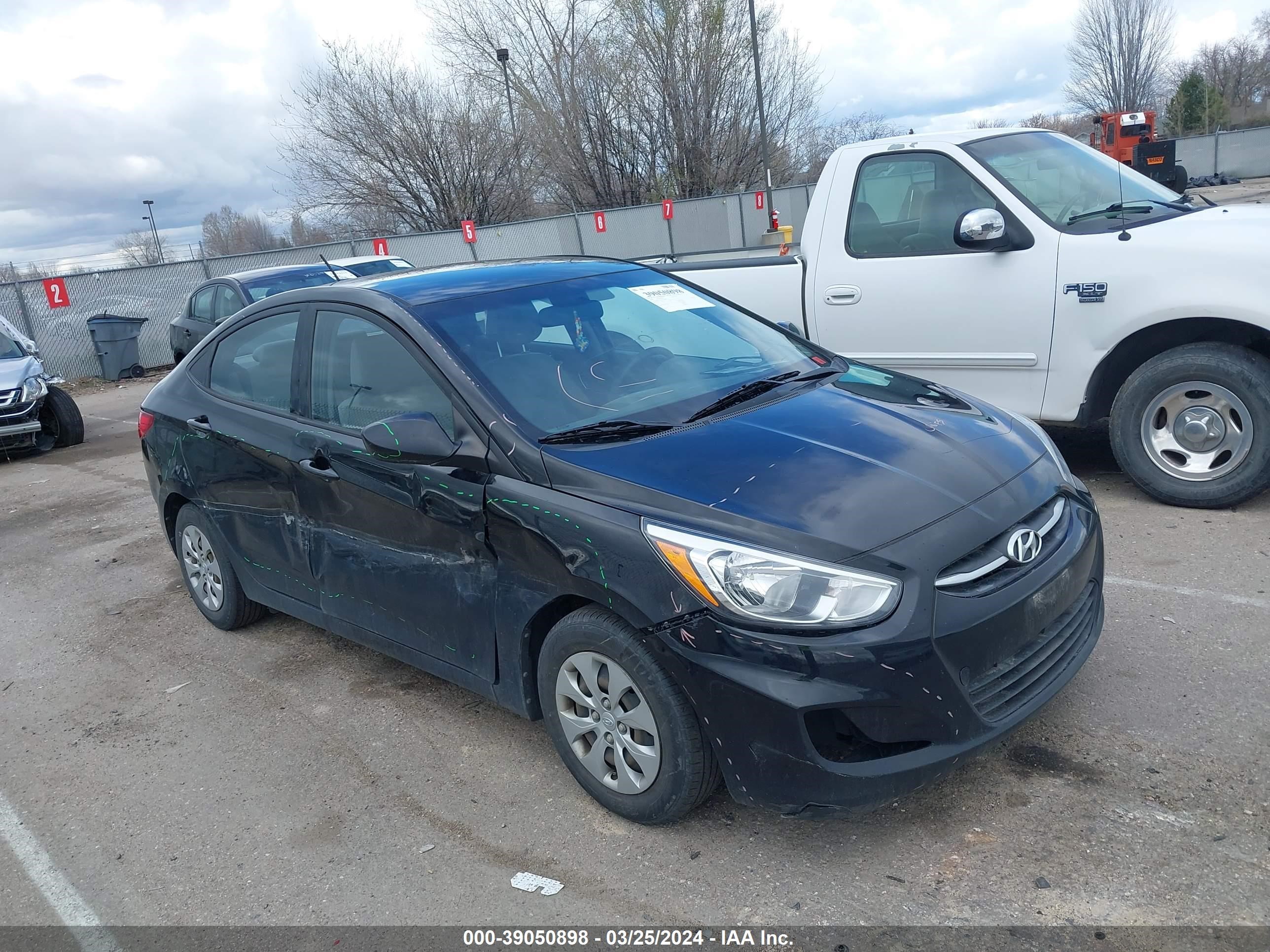 hyundai accent 2016 kmhct4ae7gu126604