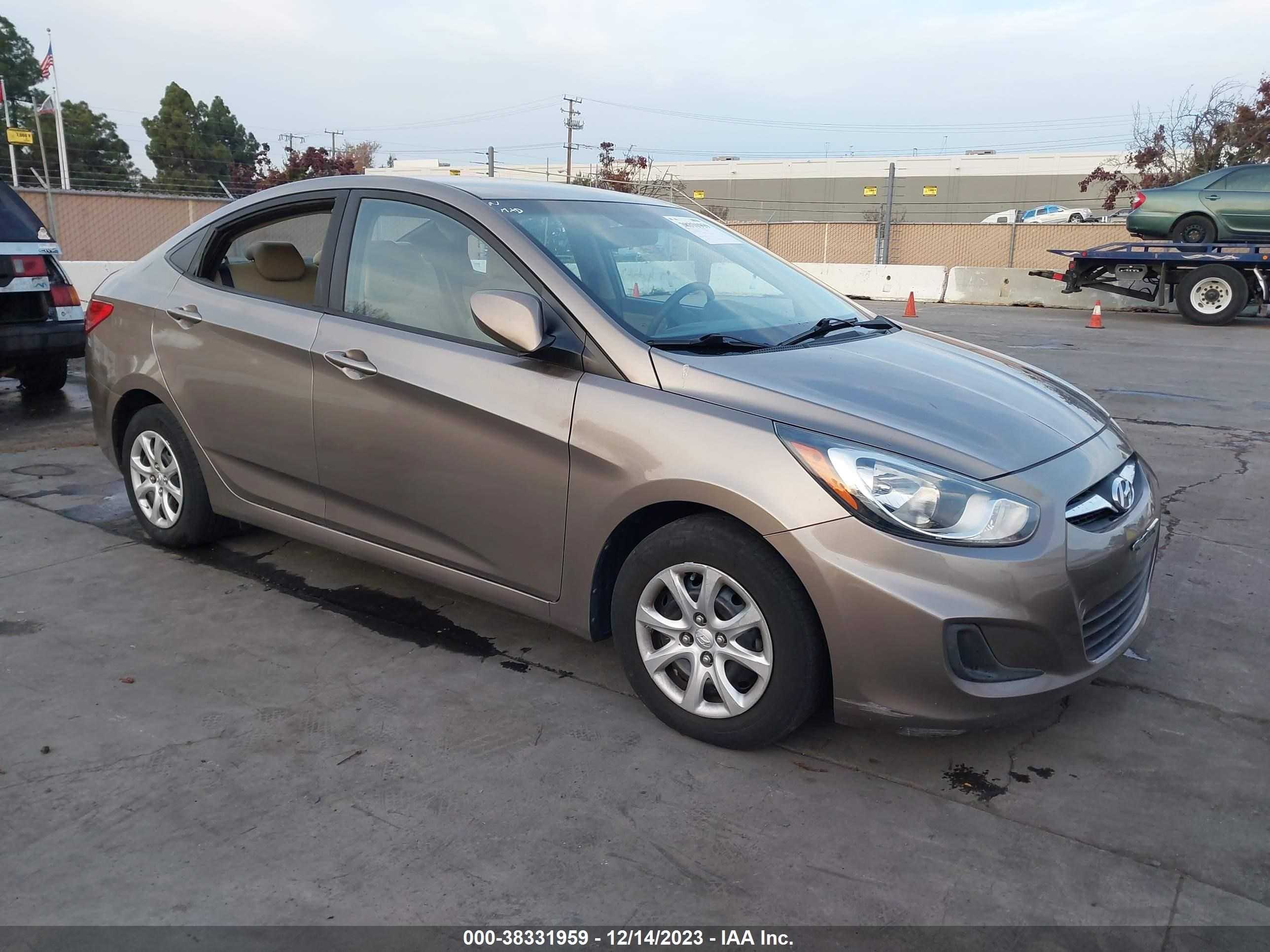 hyundai accent 2013 kmhct4ae9du548417