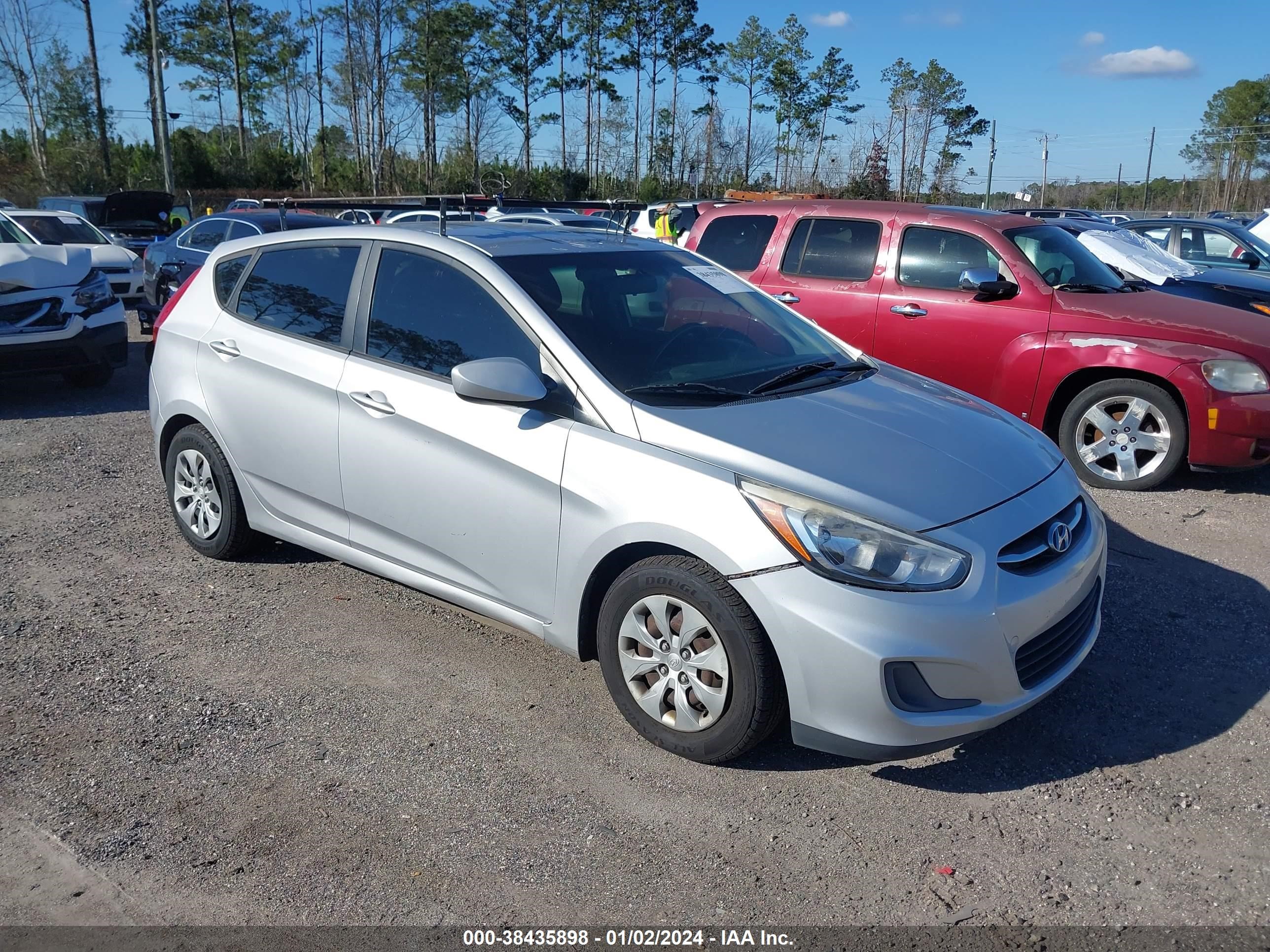 hyundai accent 2016 kmhct5ae1gu245111