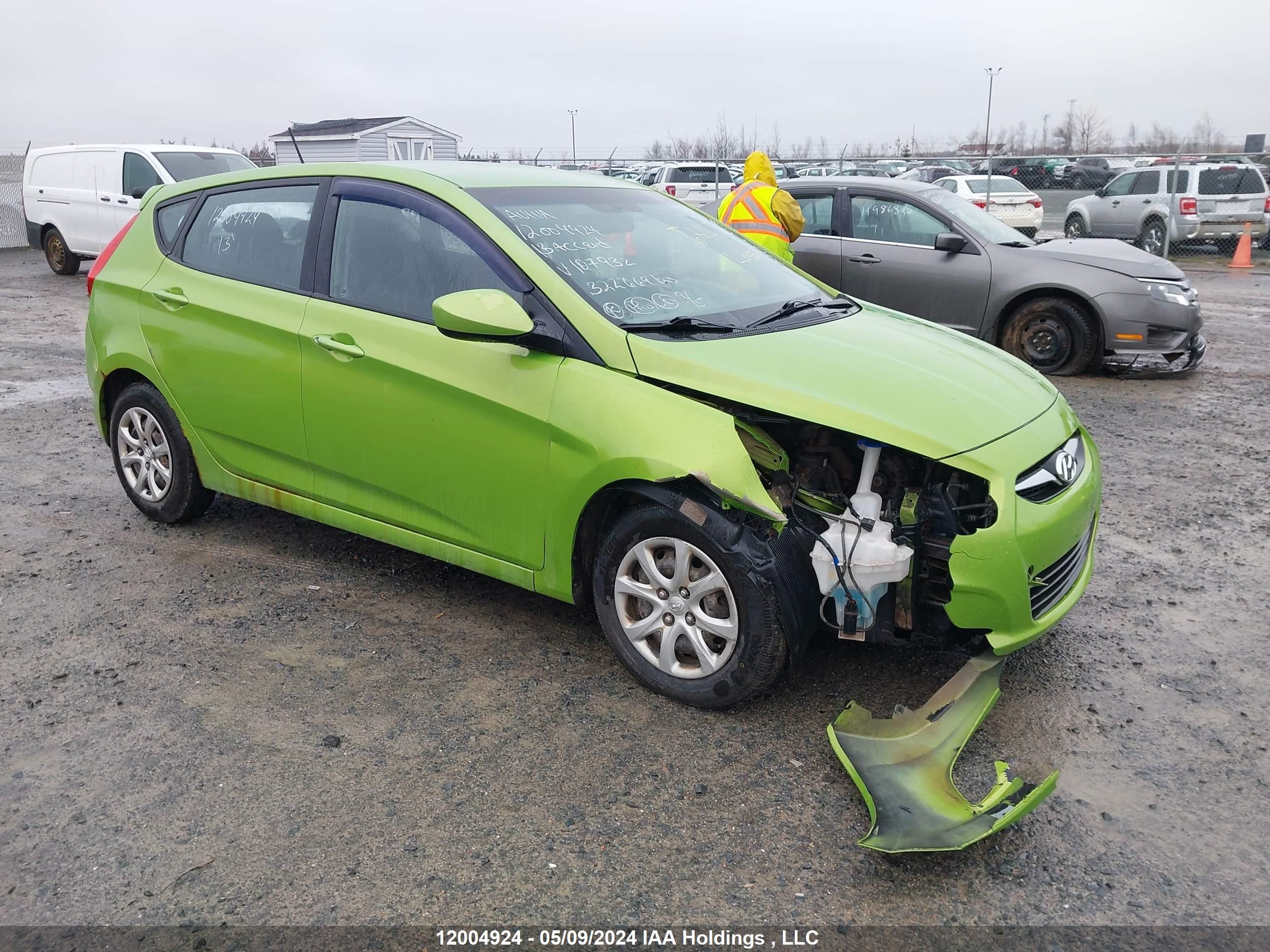 hyundai accent 2013 kmhct5ae4du107932