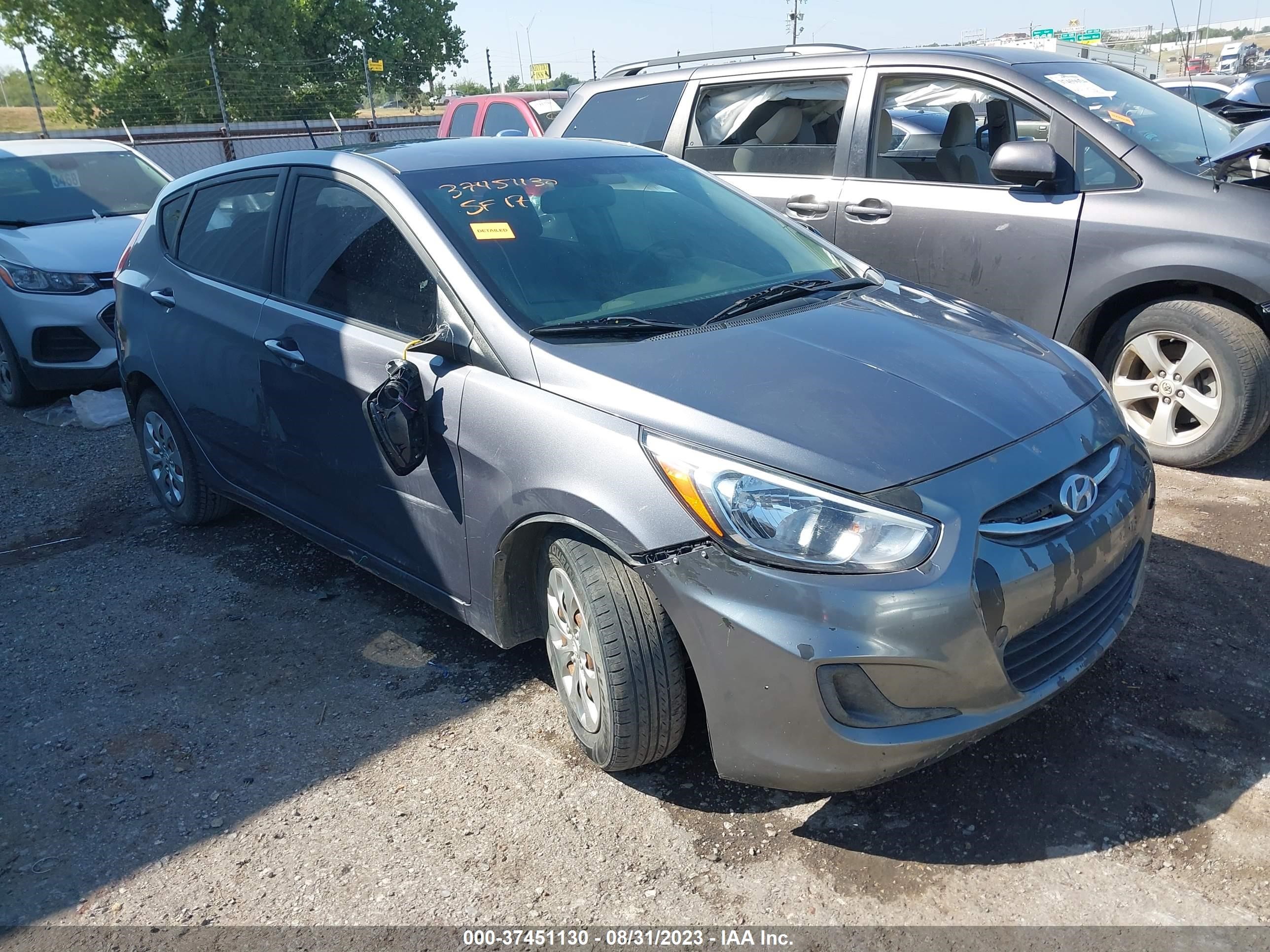 hyundai accent 2017 kmhct5ae5hu320037