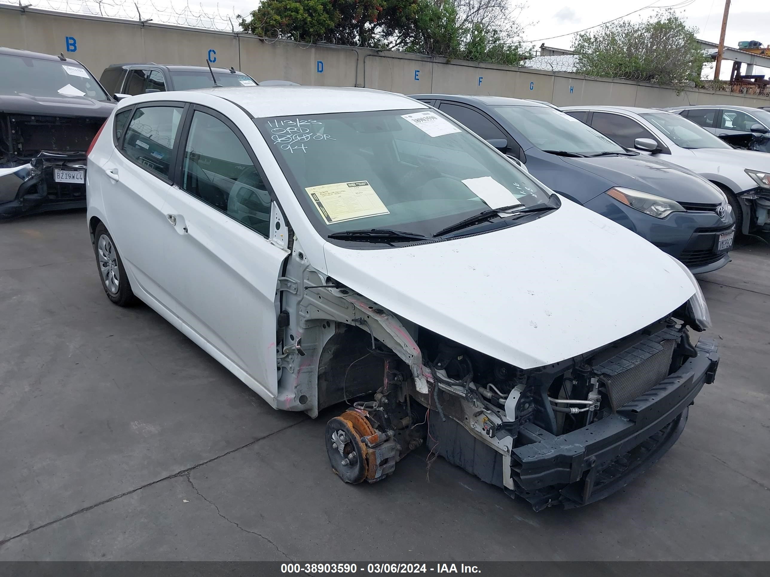 hyundai accent 2017 kmhct5ae9hu342056