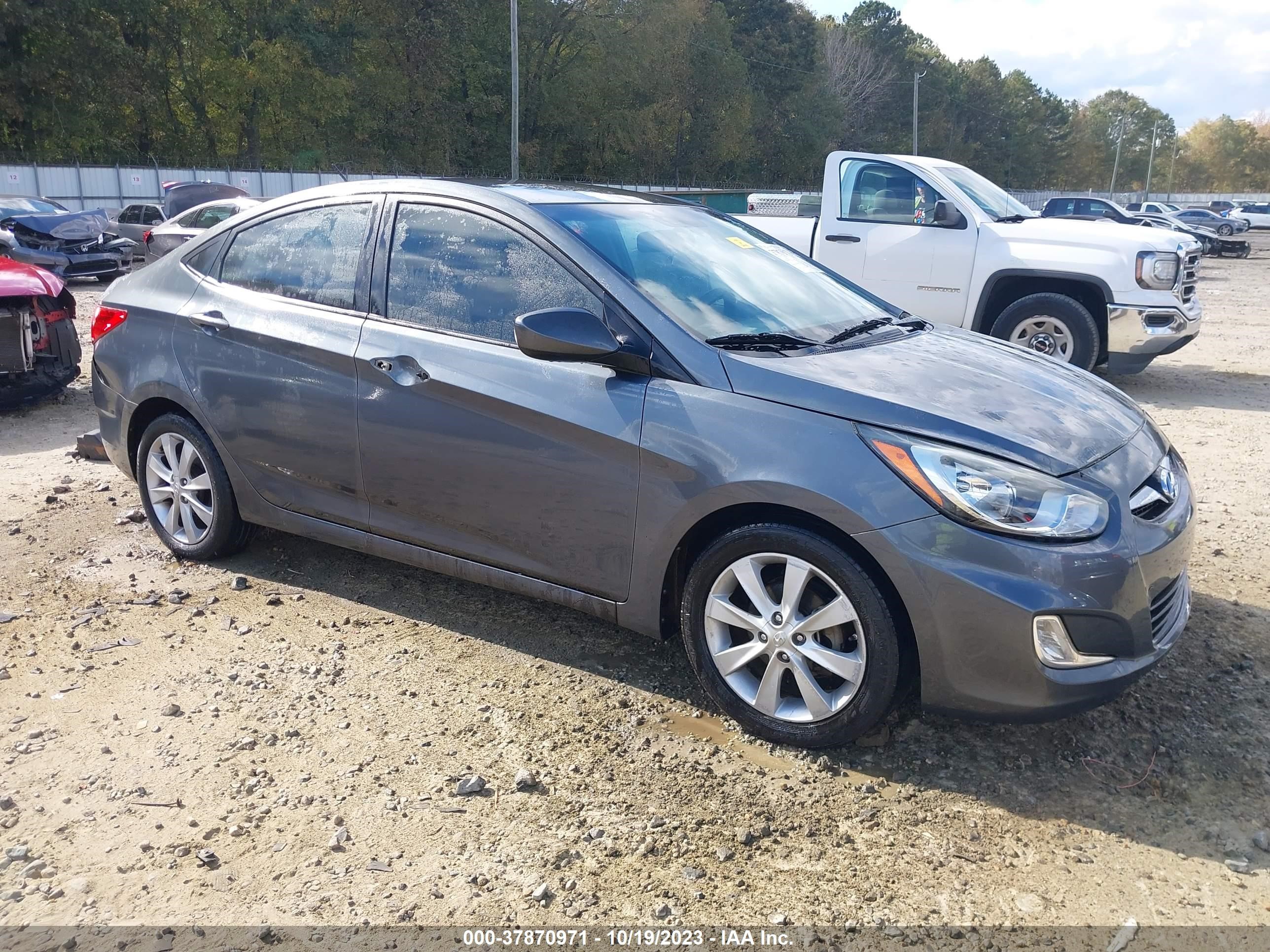 hyundai accent 2013 kmhcu4ae0du294948