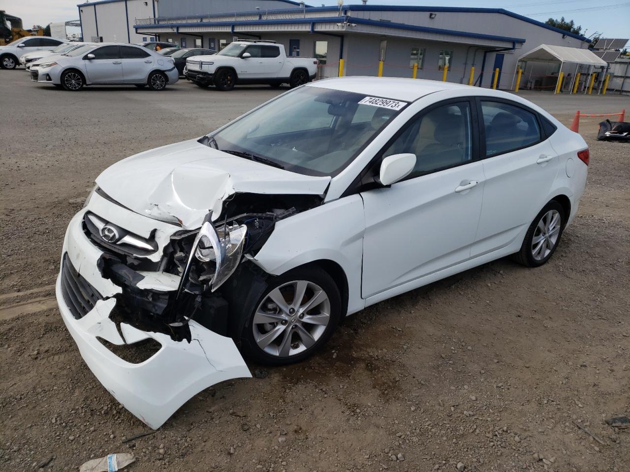 hyundai accent 2013 kmhcu4ae4du579121