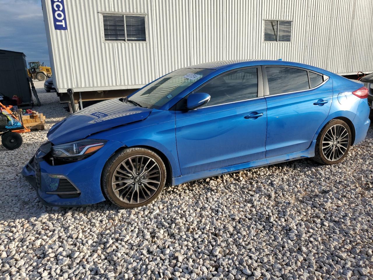 hyundai elantra 2018 kmhd04lb2ju545158