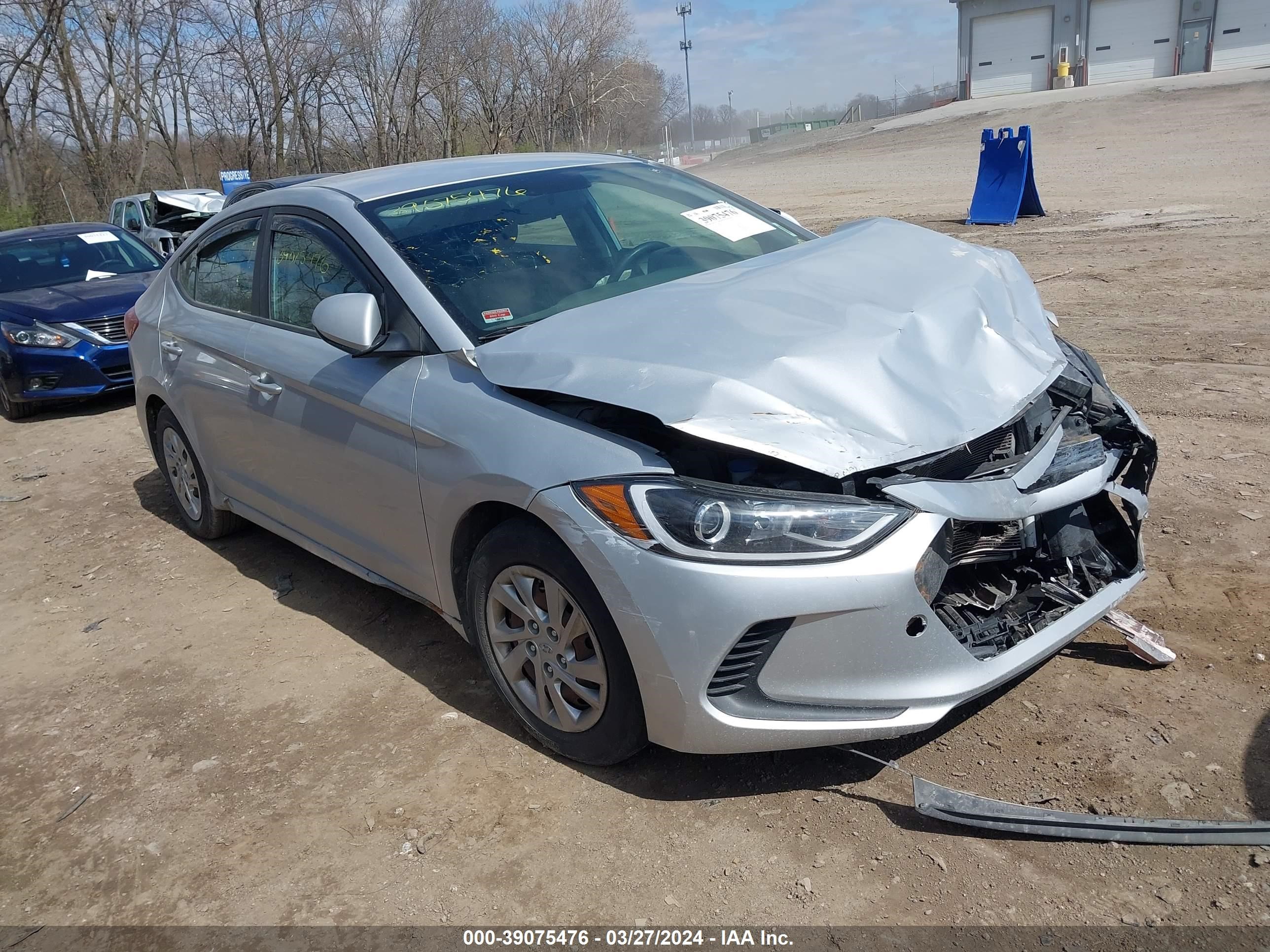 hyundai elantra 2017 kmhd74lf0hu367677