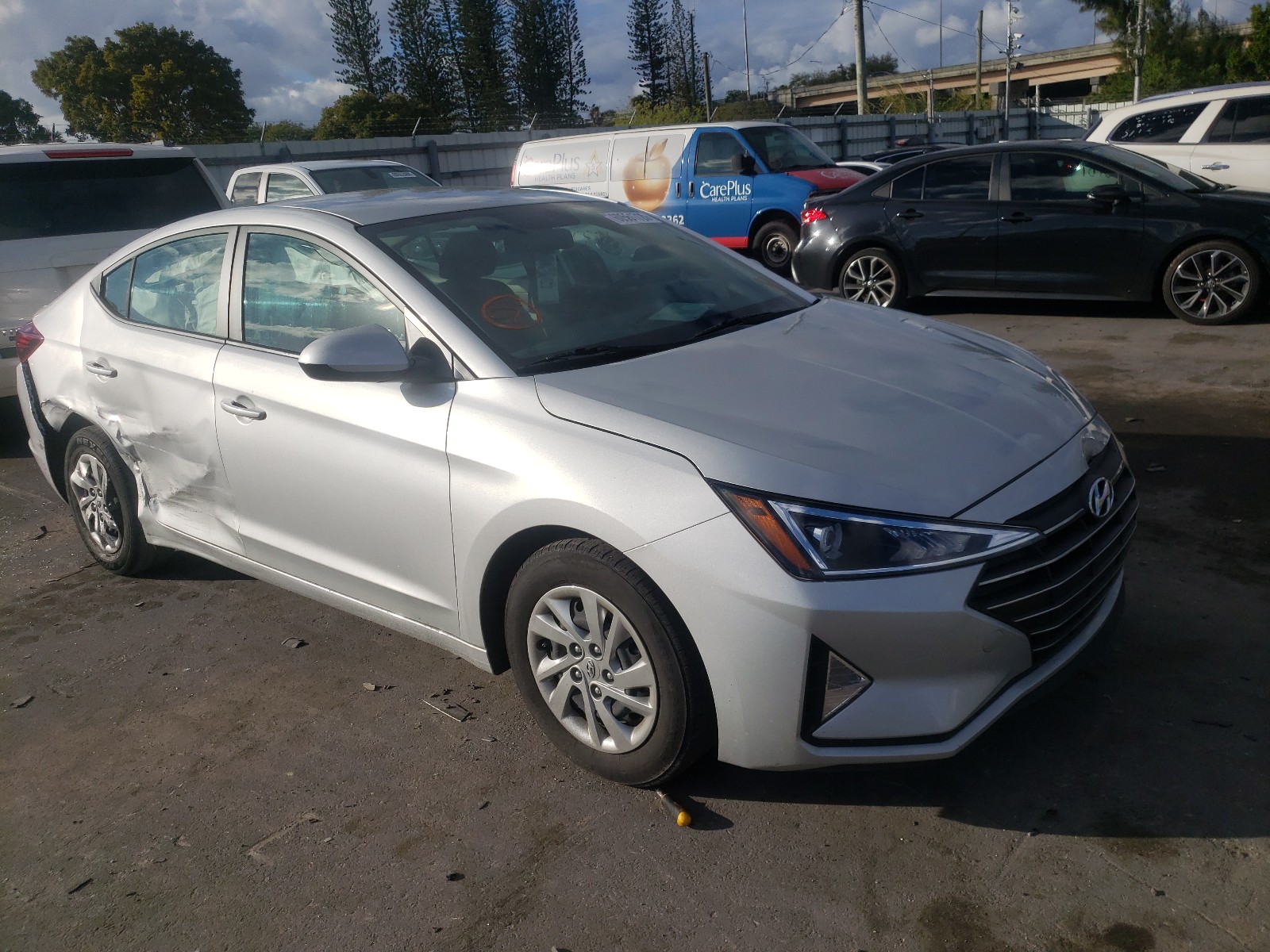 hyundai elantra se 2019 kmhd74lf5ku775468