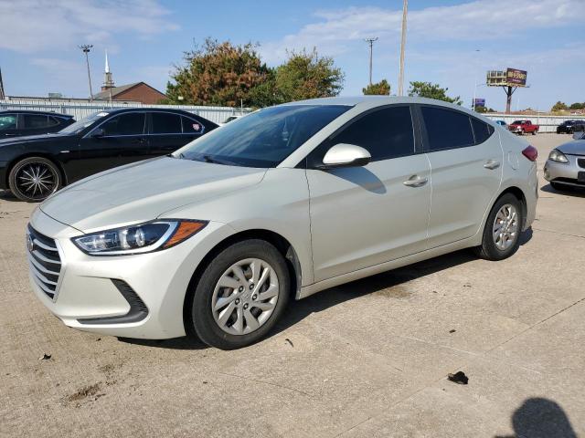 hyundai elantra se 2017 kmhd74lf7hu370964