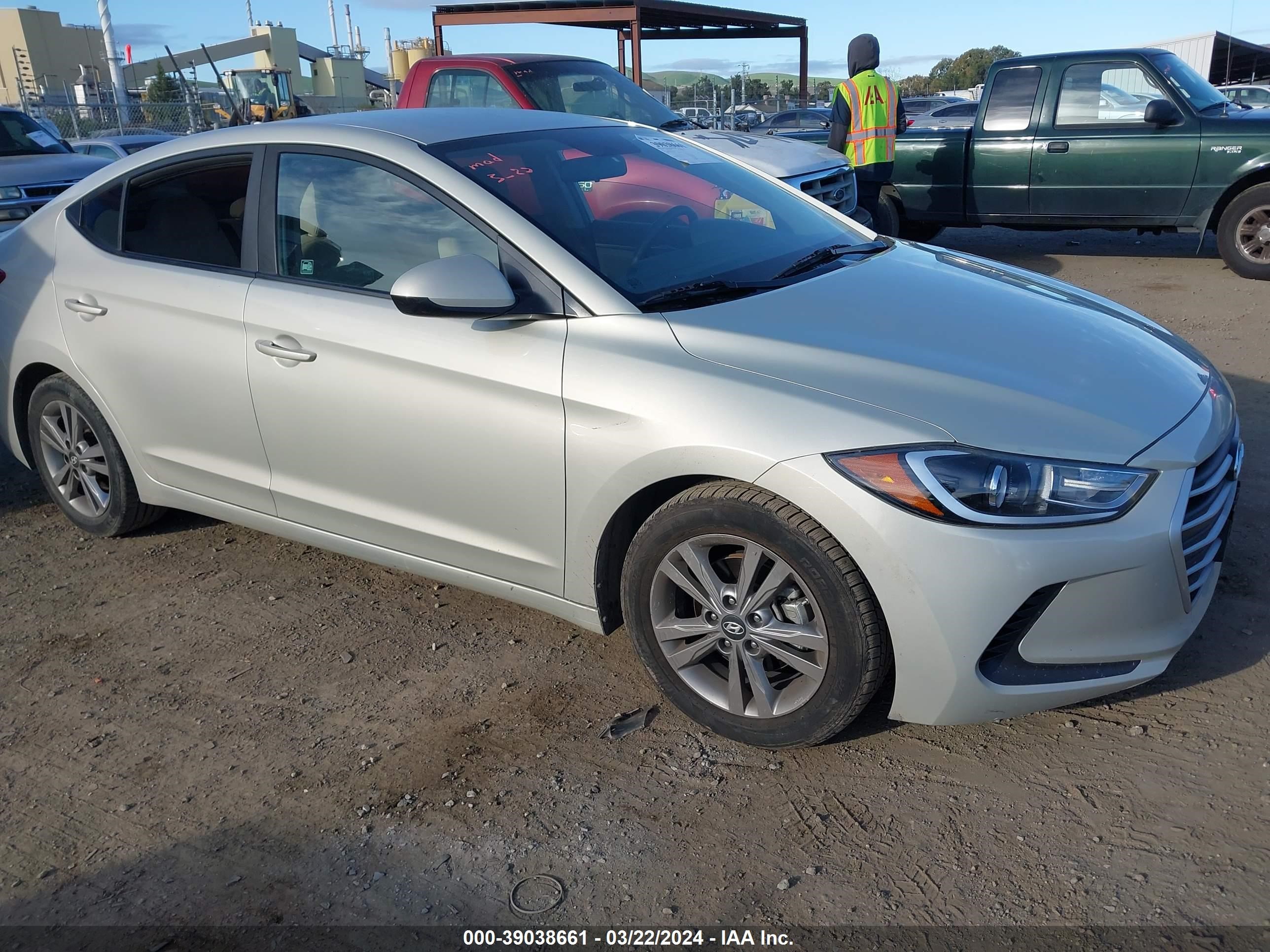 hyundai elantra 2018 kmhd84lf3ju474547