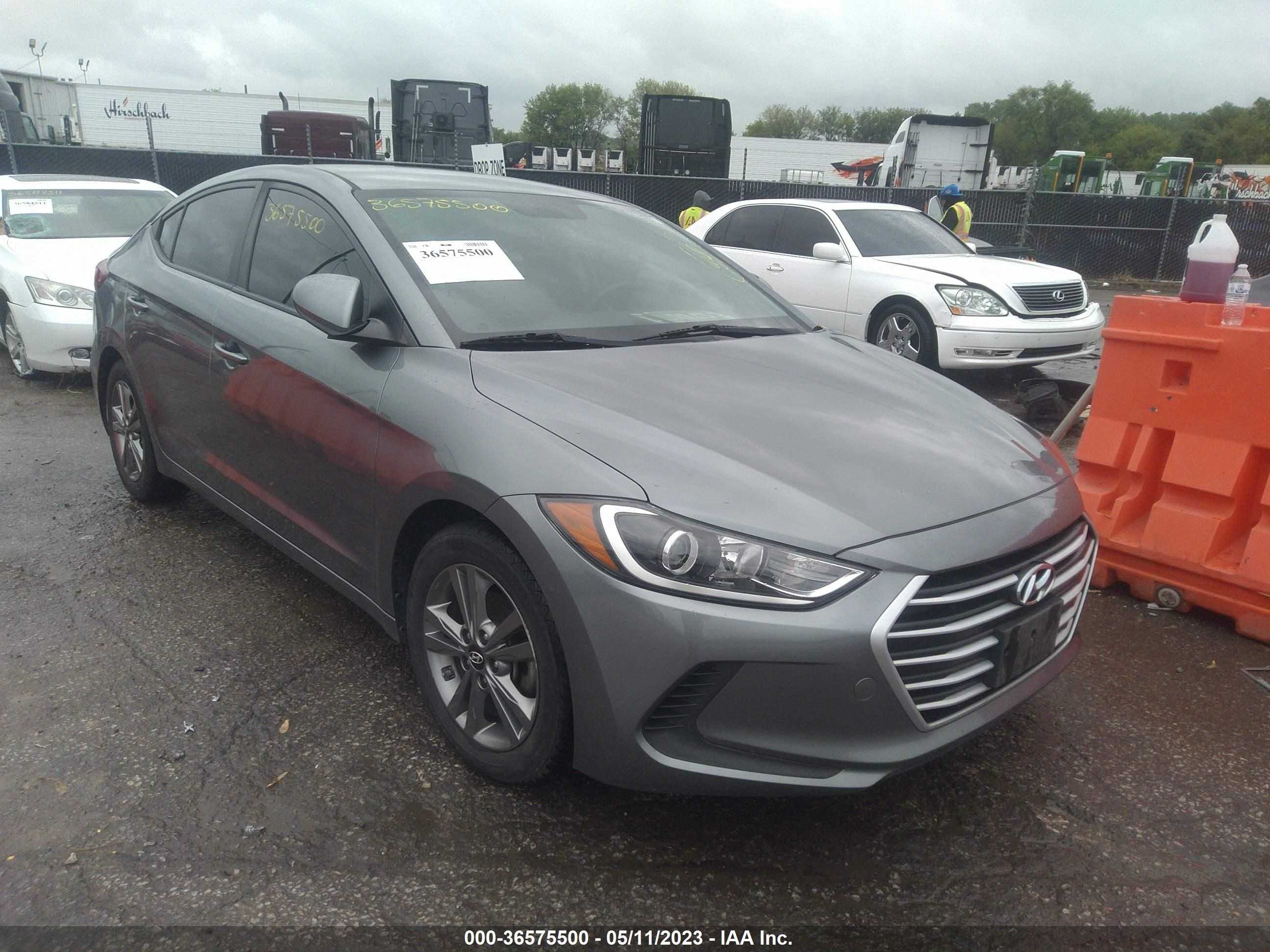 hyundai elantra se 2017 kmhd84lf7hu191899