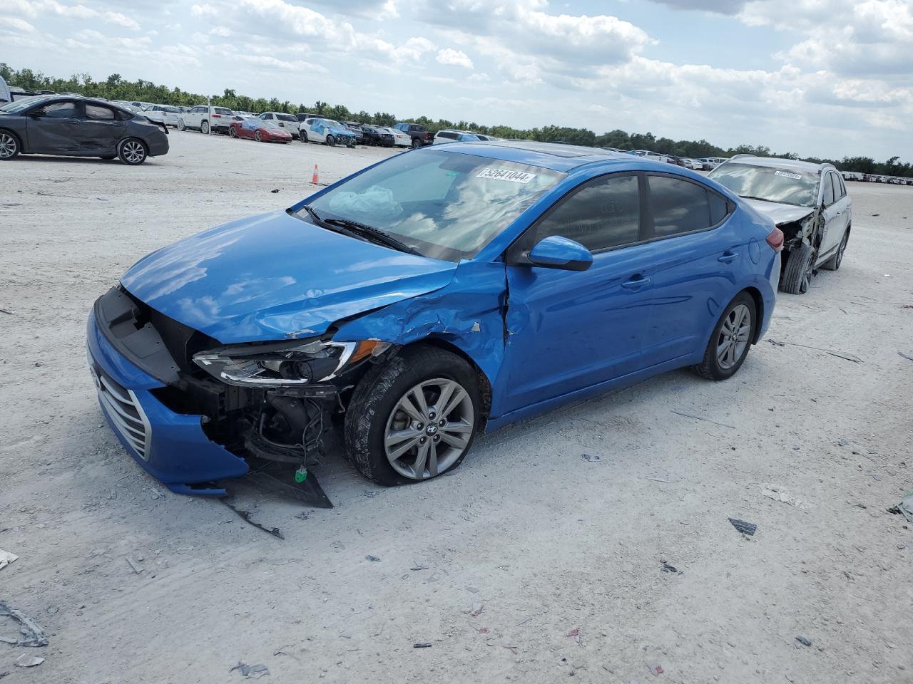 hyundai elantra 2017 kmhd84lf9hu428036