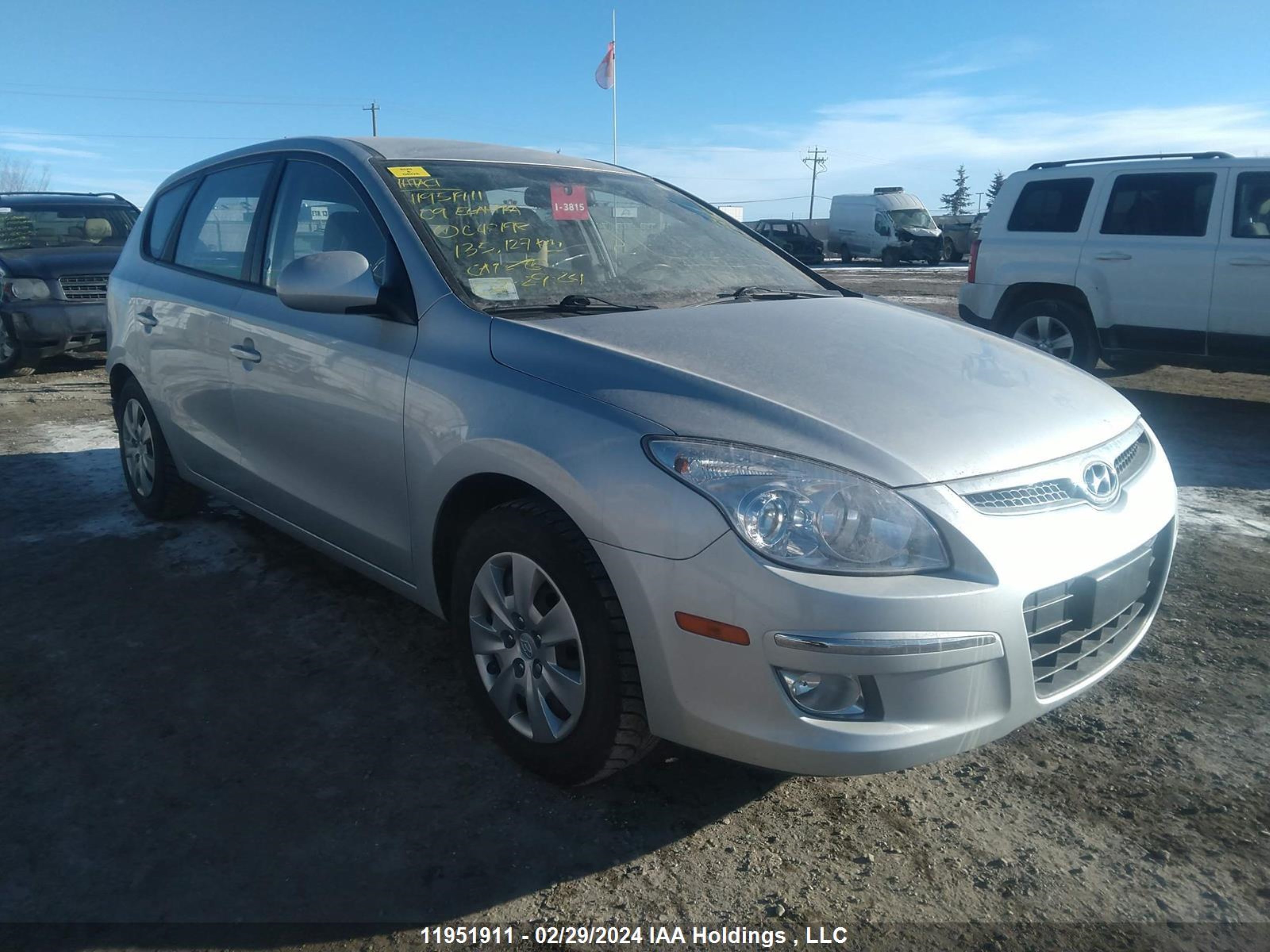 hyundai elantra 2009 kmhdc85e39u048198