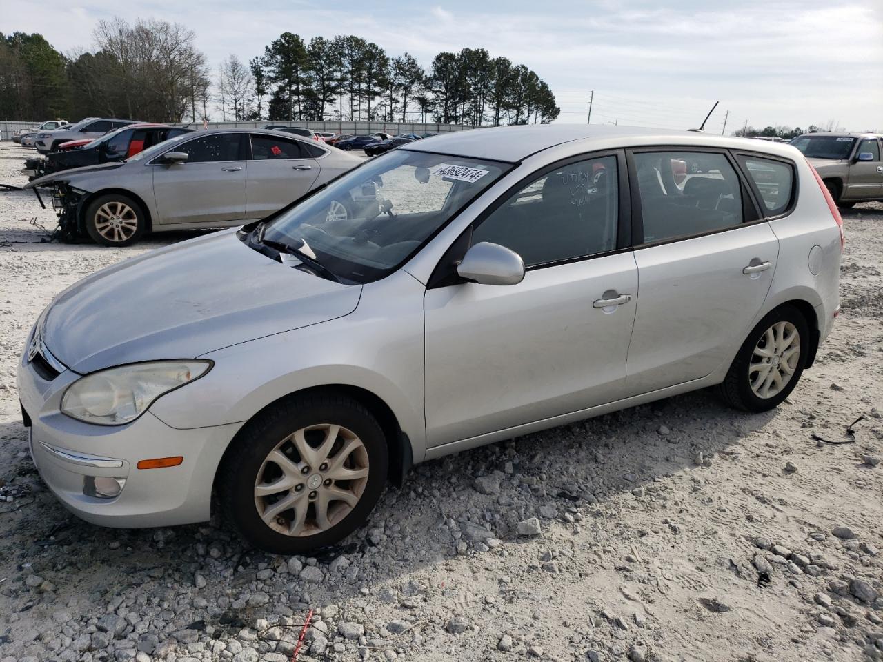 hyundai elantra 2009 kmhdc86e49u046345